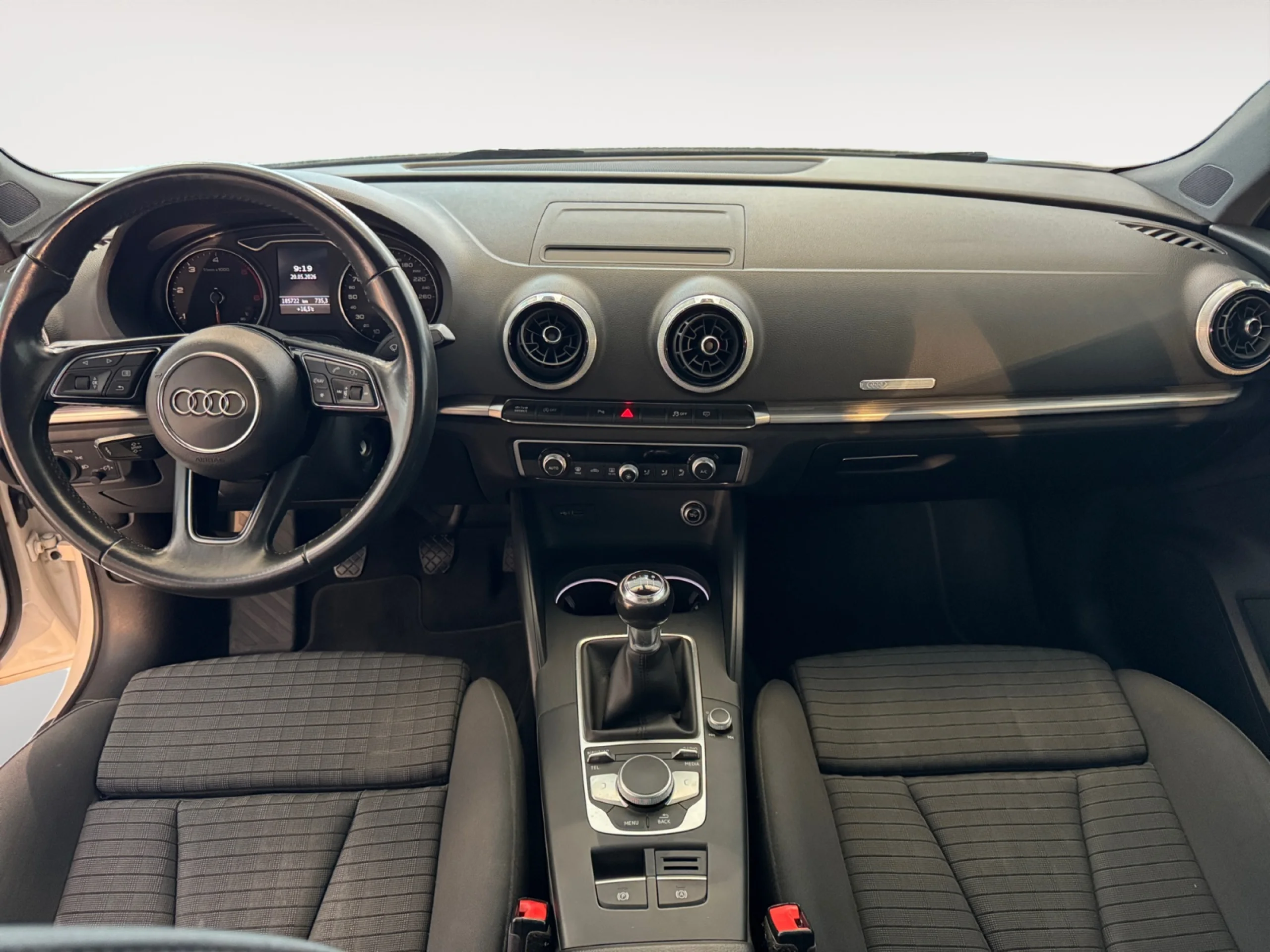AUDI A3 2.0 TDI 150CV CLEAN D. S LINE EDITION - Foto 4