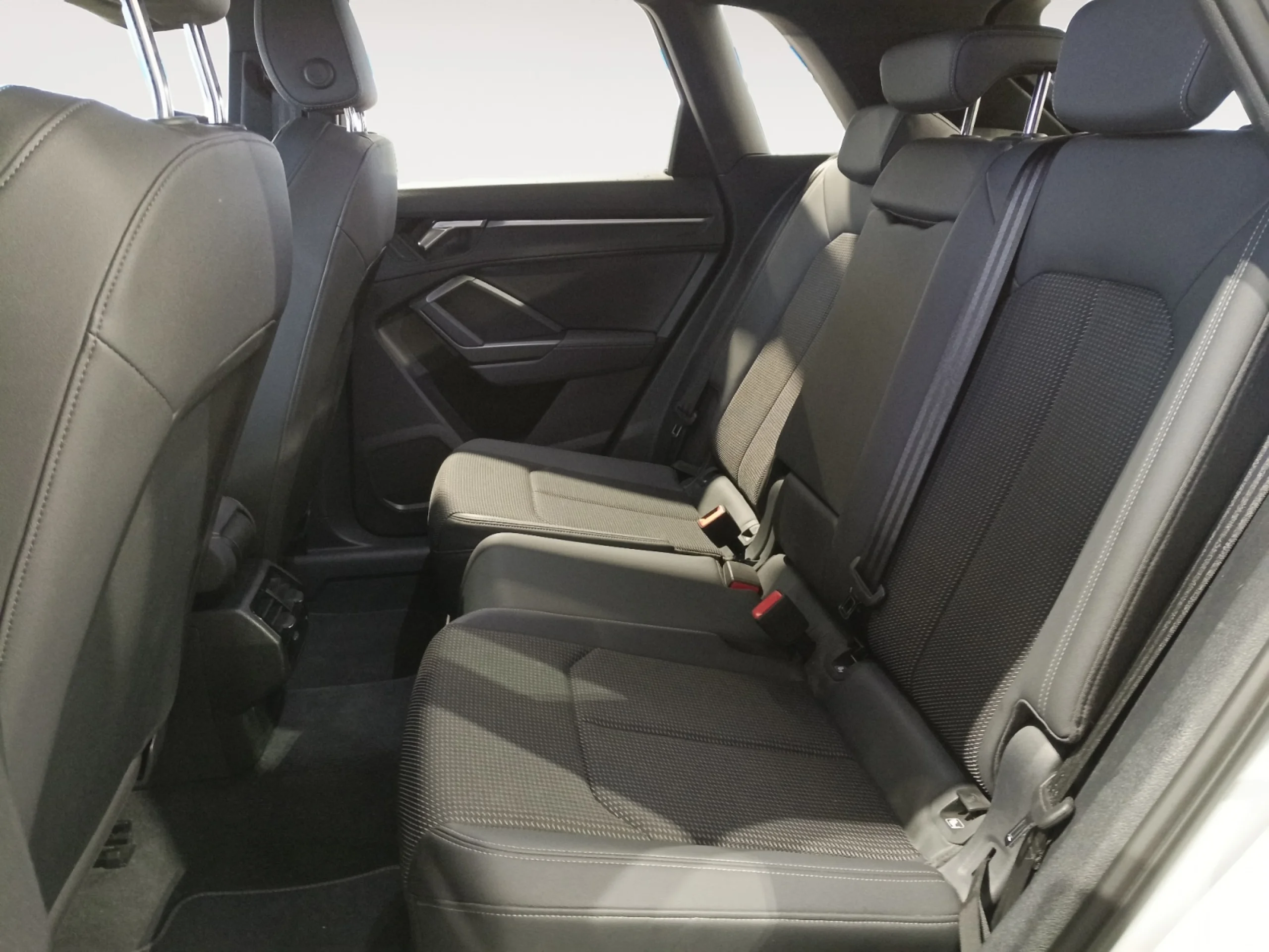 AUDI Q3 S LINE 35 TDI 110KW (150CV) S TRONIC - Foto 6