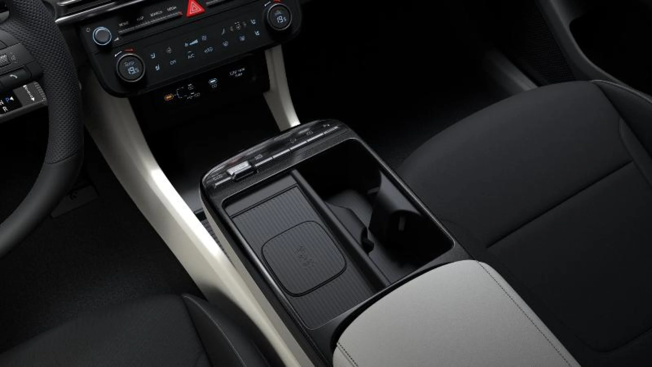HYUNDAI TUCSON TUCSON FL 1.6T 215CV HEV AT TECNO SKY - Foto 13