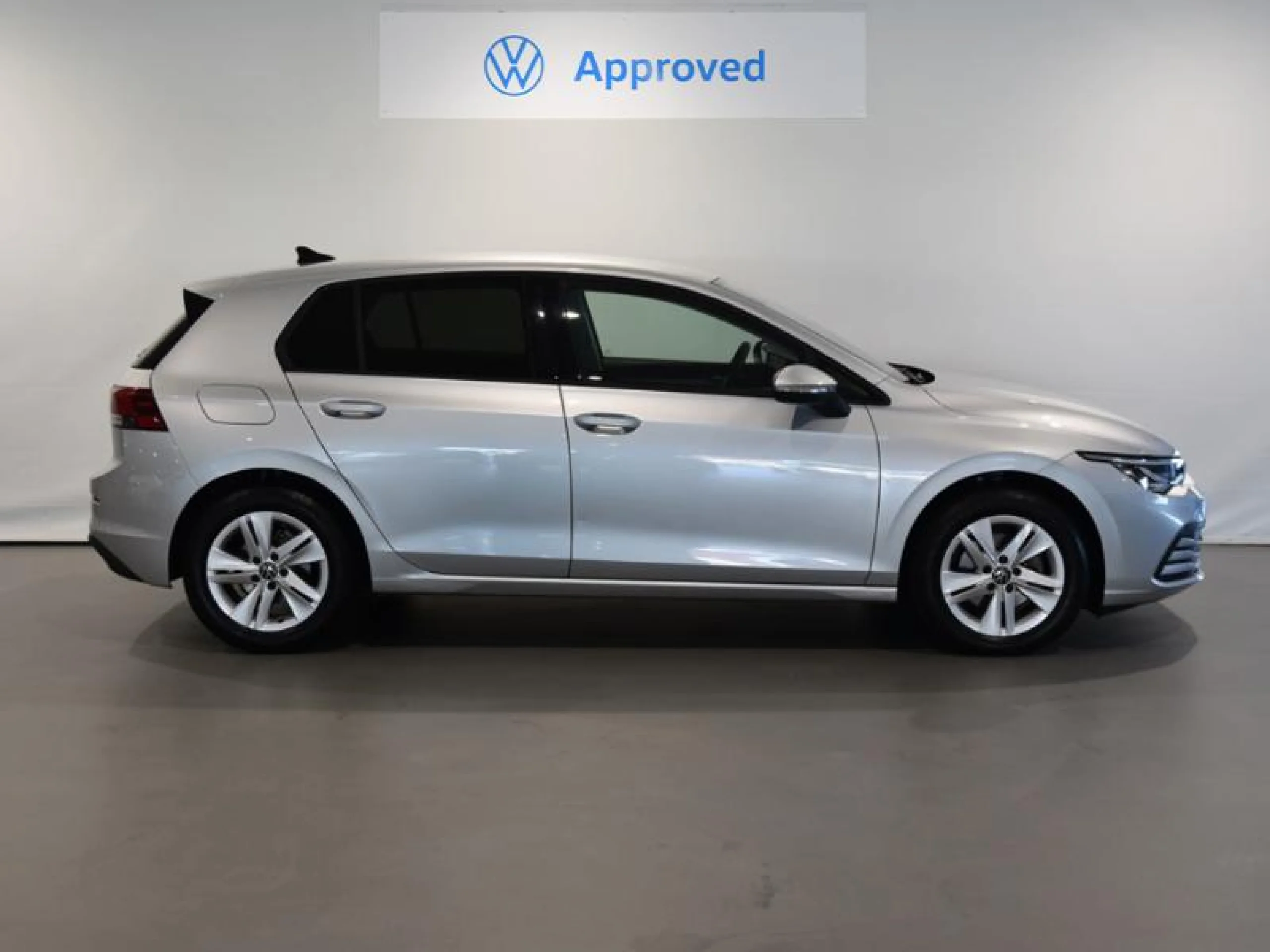 VOLKSWAGEN GOLF LIFE 1.0 ETSI 81KW (110CV) DSG - Foto 3