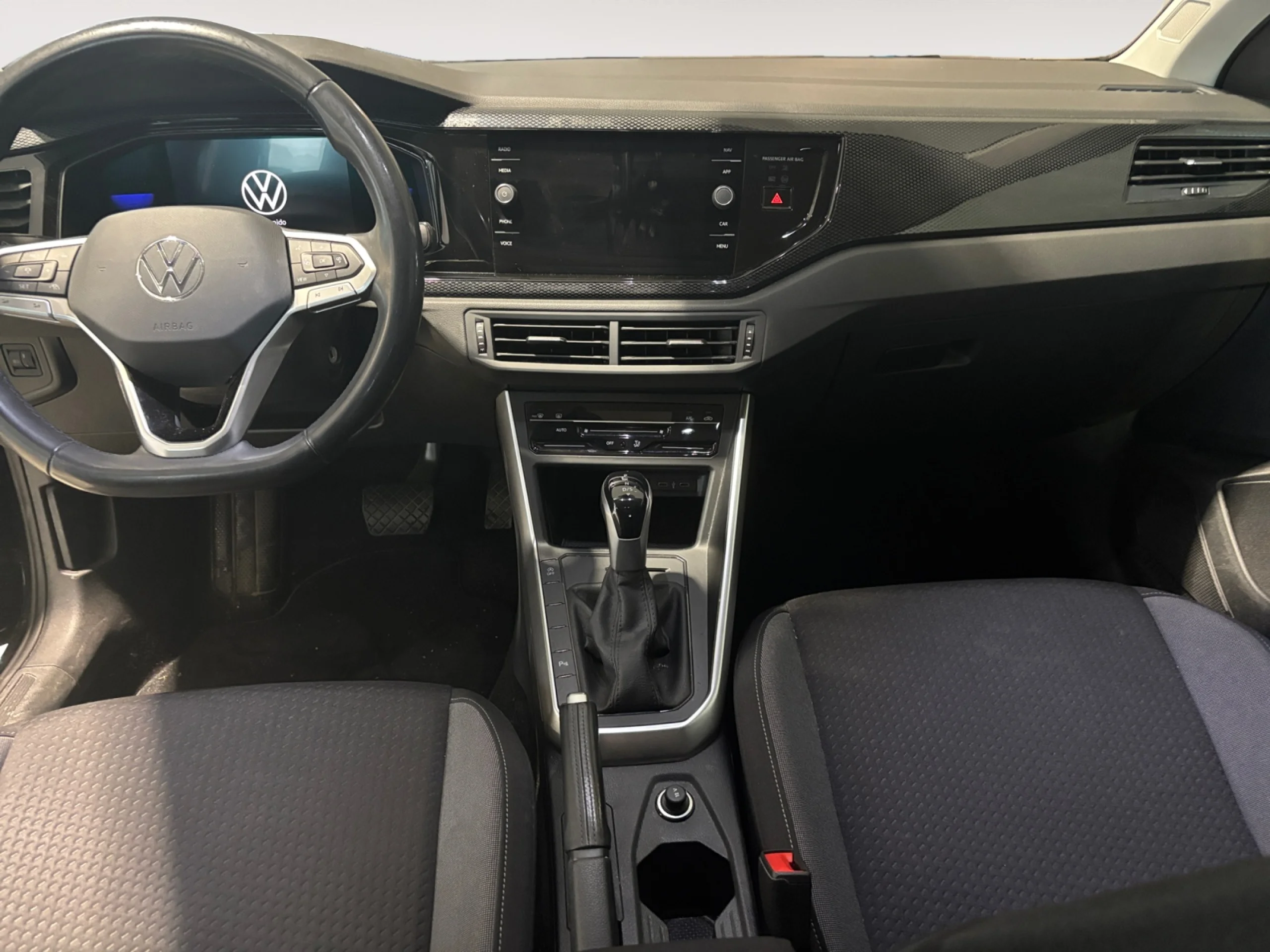 VOLKSWAGEN TAIGO LIFE 1.0 TSI 81KW (110CV) DSG - Foto 14