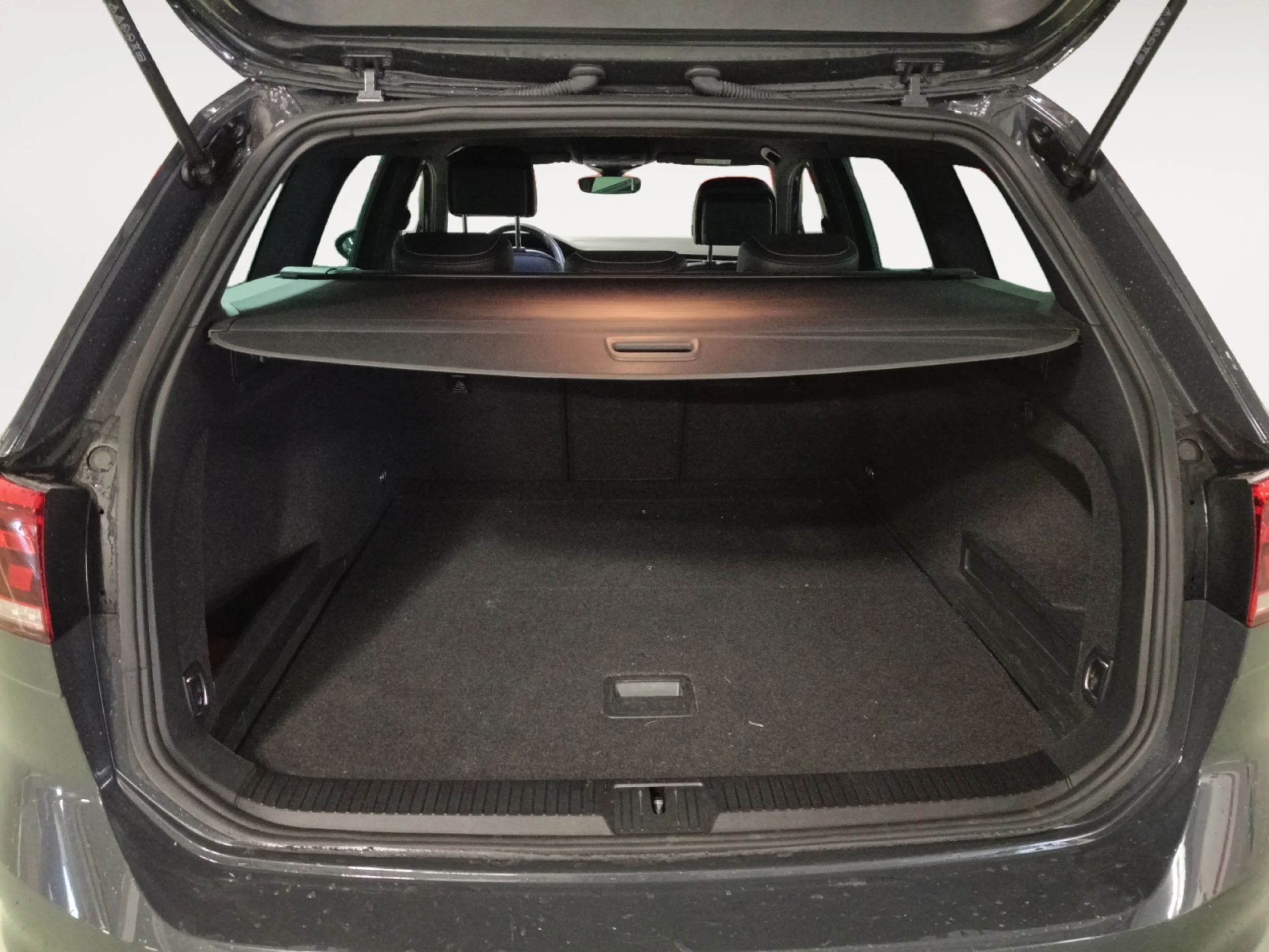 VOLKSWAGEN PASSAT VARIANT R LINE 1.5 TSI 110KW (150CV) DSG - Foto 7