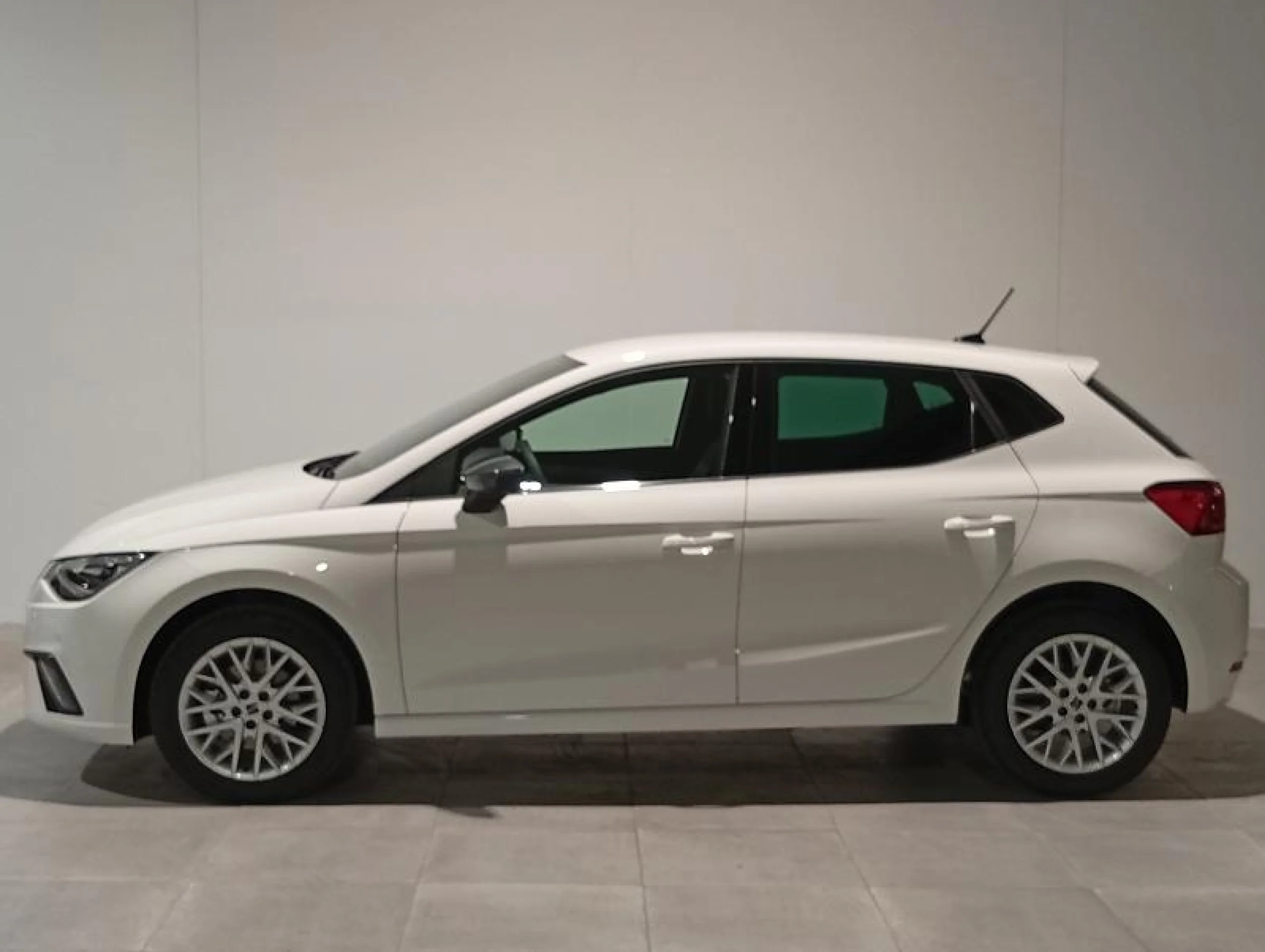 SEAT IBIZA 1.0 TSI 85KW (115CV) SPECIAL EDITION - Foto 3