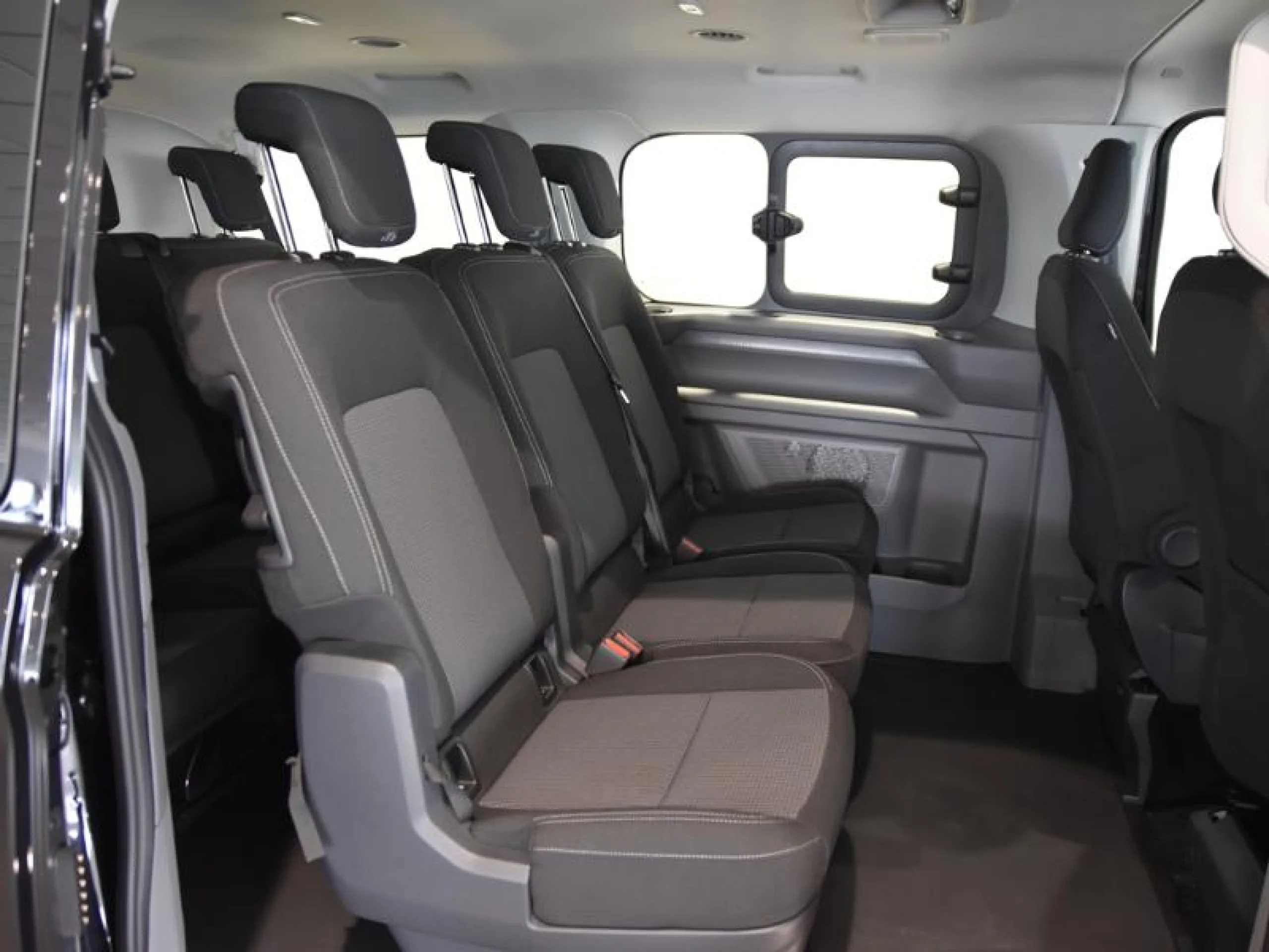 VOLKSWAGEN CARAVELLE CORTA 2.0 TDI 81 KW (110 CV) 6 VE - Foto 6