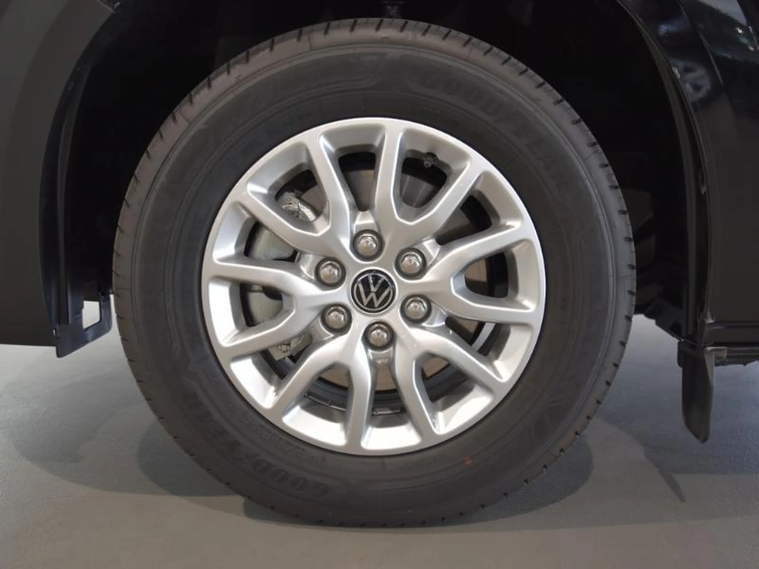 VOLKSWAGEN CARAVELLE CORTA 2.0 TDI 81 KW (110 CV) 6 VE - Foto 8