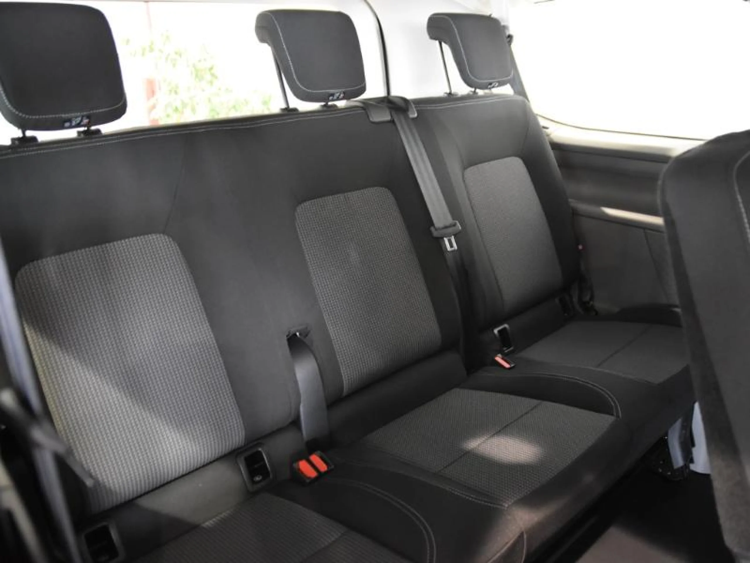 VOLKSWAGEN CARAVELLE CORTA 2.0 TDI 81 KW (110 CV) 6 VE - Foto 9