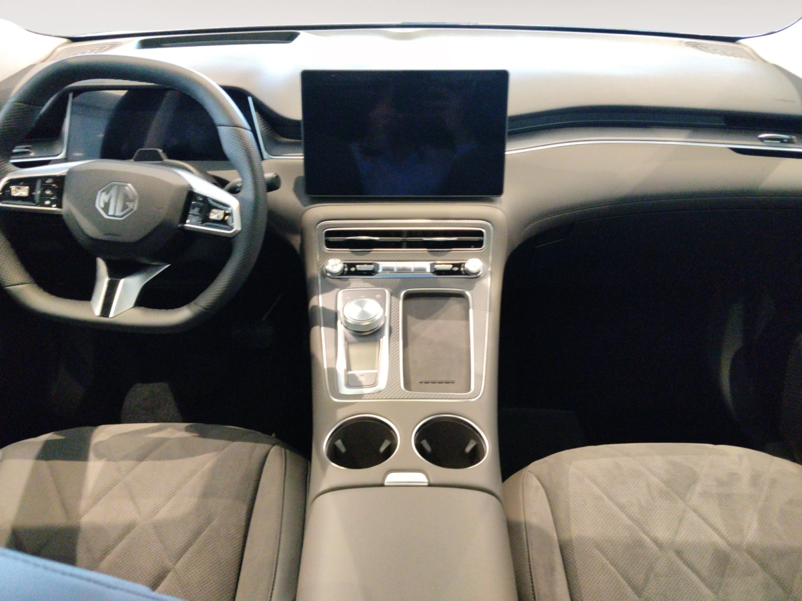 MG MGS6 MG S6 EDU 77KWH EDU 2WD LUX LHD O3 SUNROOF DARK GREY - Foto 4