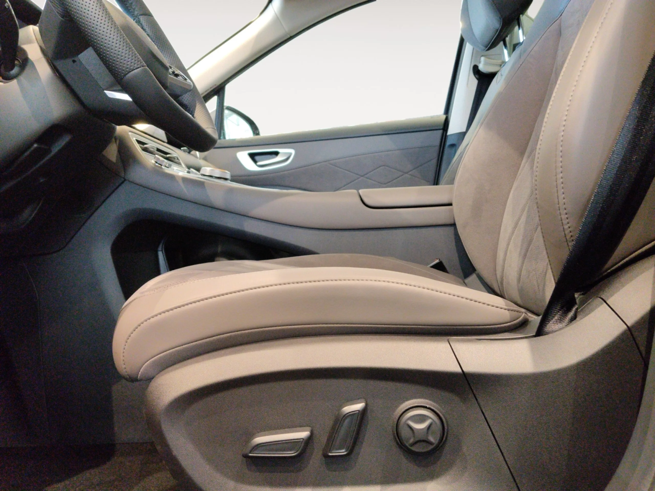 MG MGS6 MG S6 EDU 77KWH EDU 2WD LUX LHD O3 SUNROOF DARK GREY - Foto 15