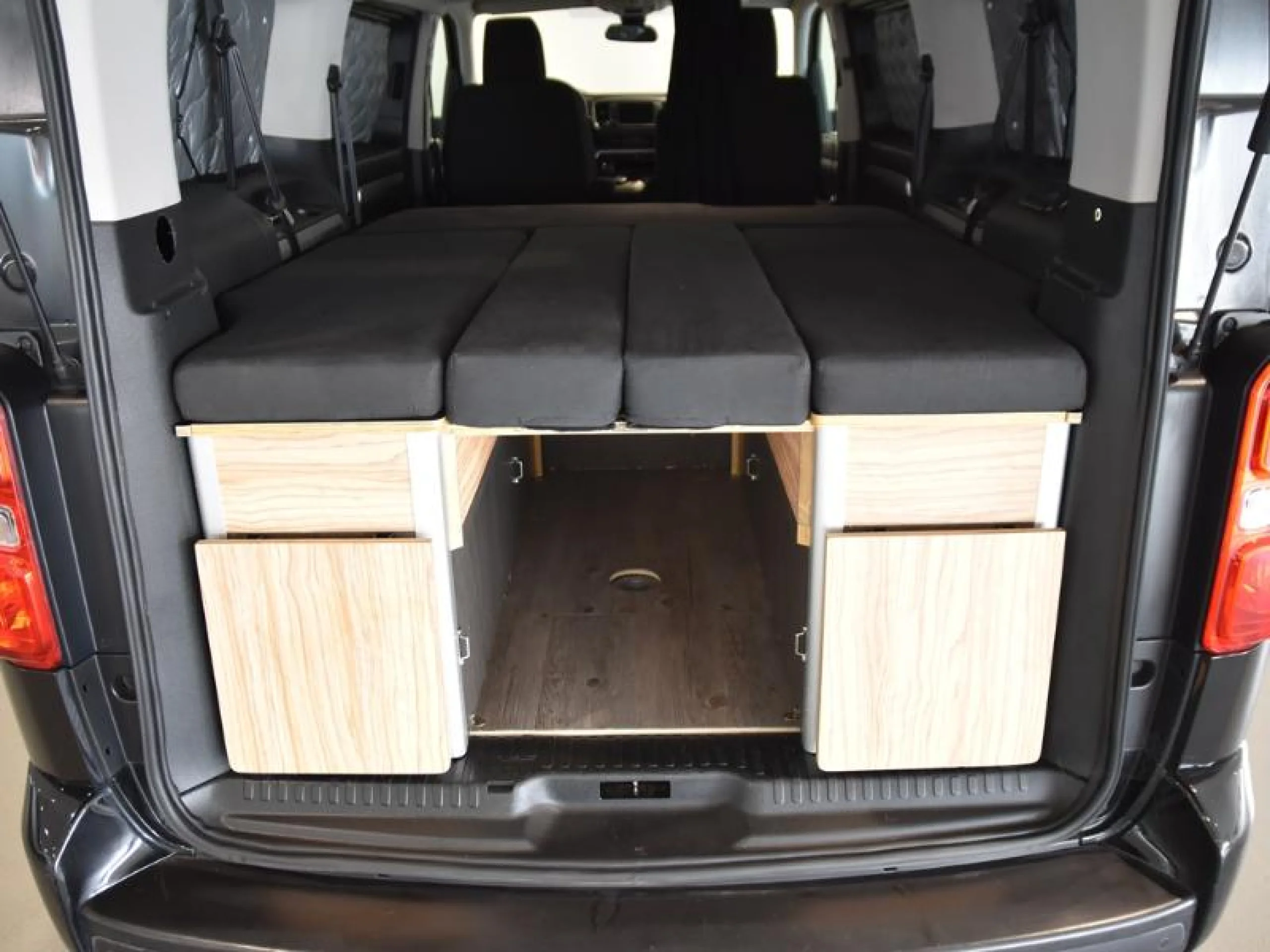 PEUGEOT TRAVELLER ALLURE BLUEHDI 180 S&S EAT8 LONG - Foto 9