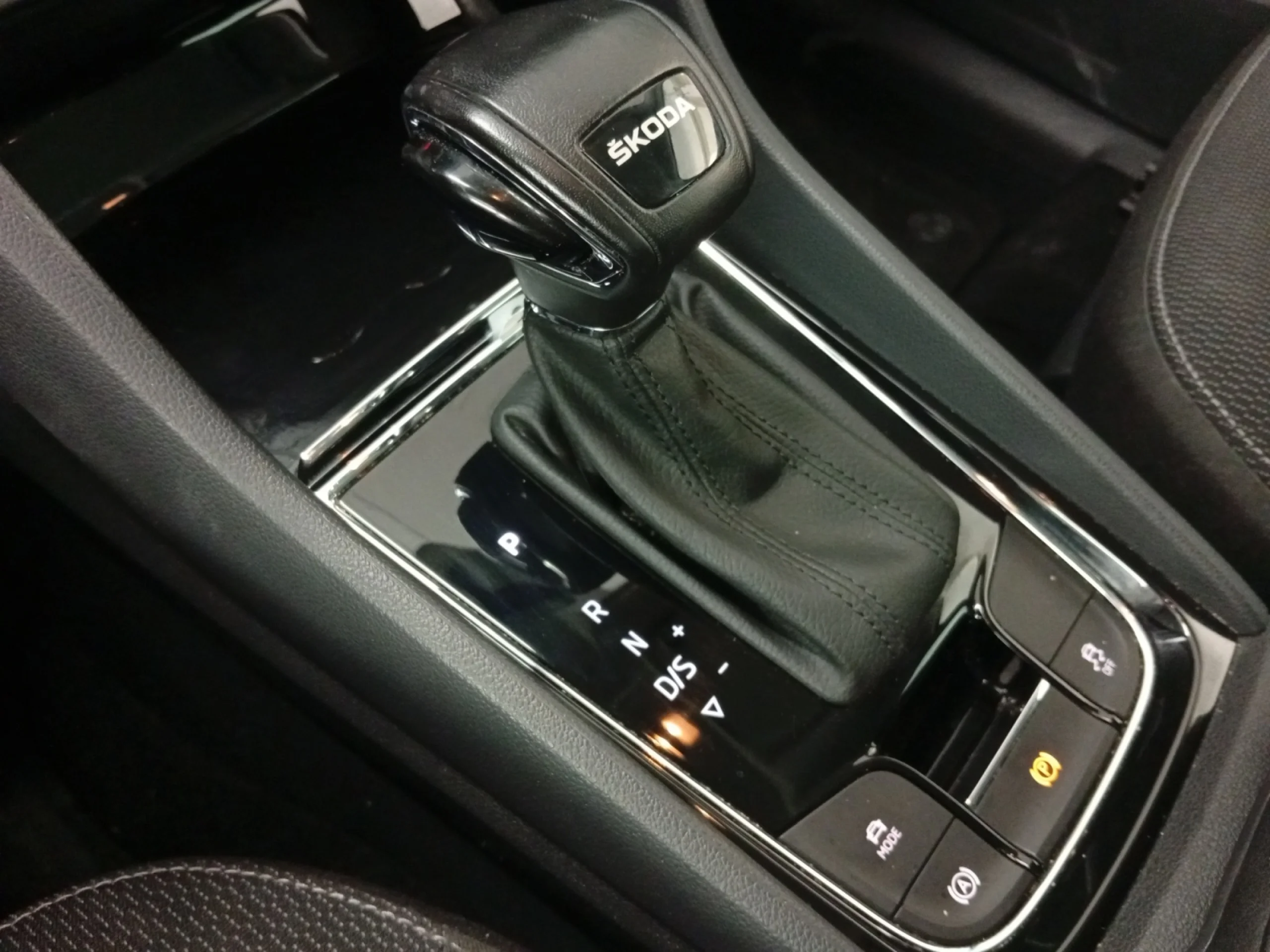 SKODA KODIAQ 2.0 TDI 110KW (150CV) DSG 4X2 AMBITION - Foto 17