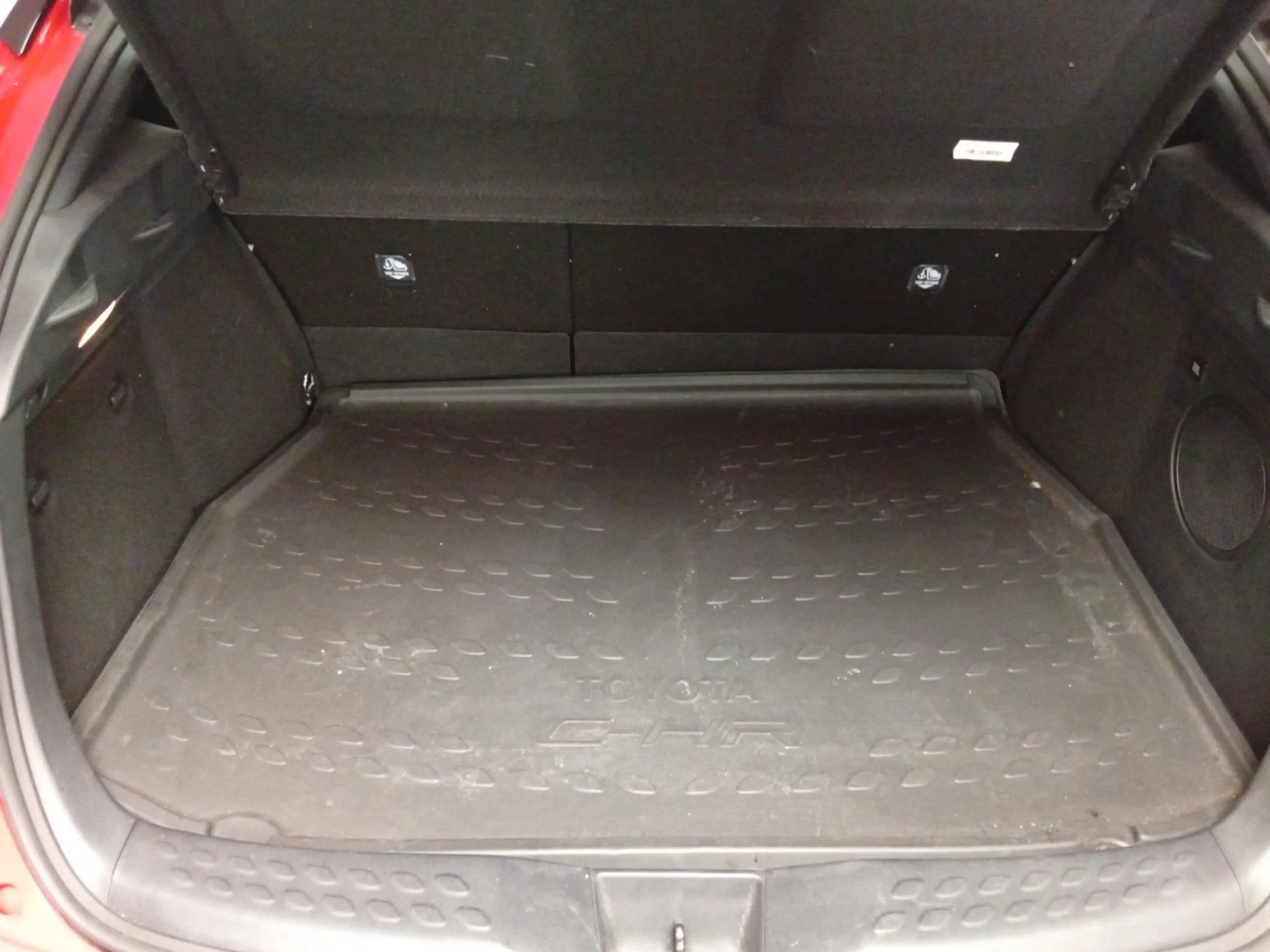 TOYOTA C HR 2.0 180H ADVANCE - Foto 6