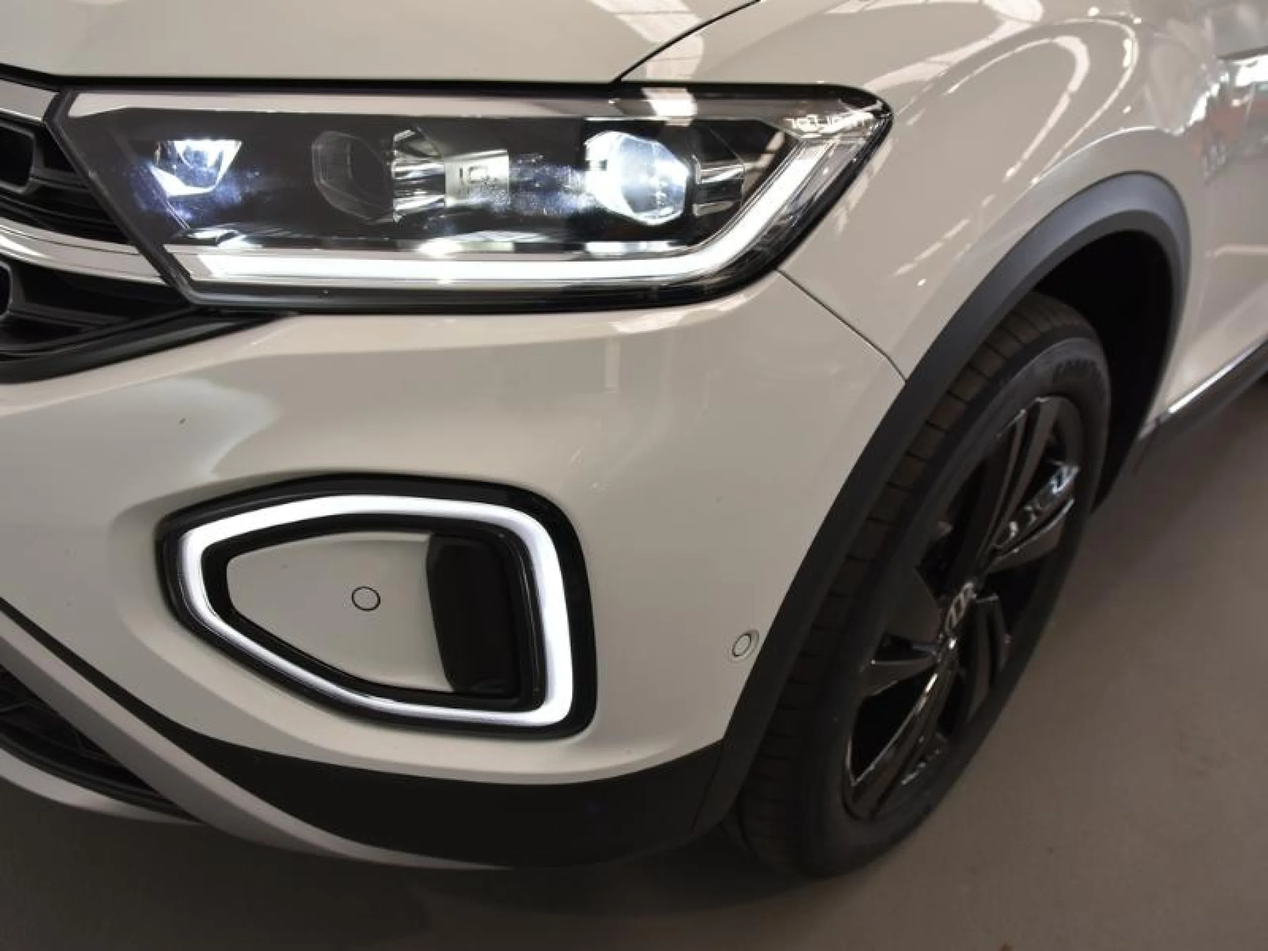 VOLKSWAGEN T ROC T ROC DARK LINE 1.5 TSI 110 KW (150 CV)  AUTOMÁTICO DSG 7 VEL. - Foto 18