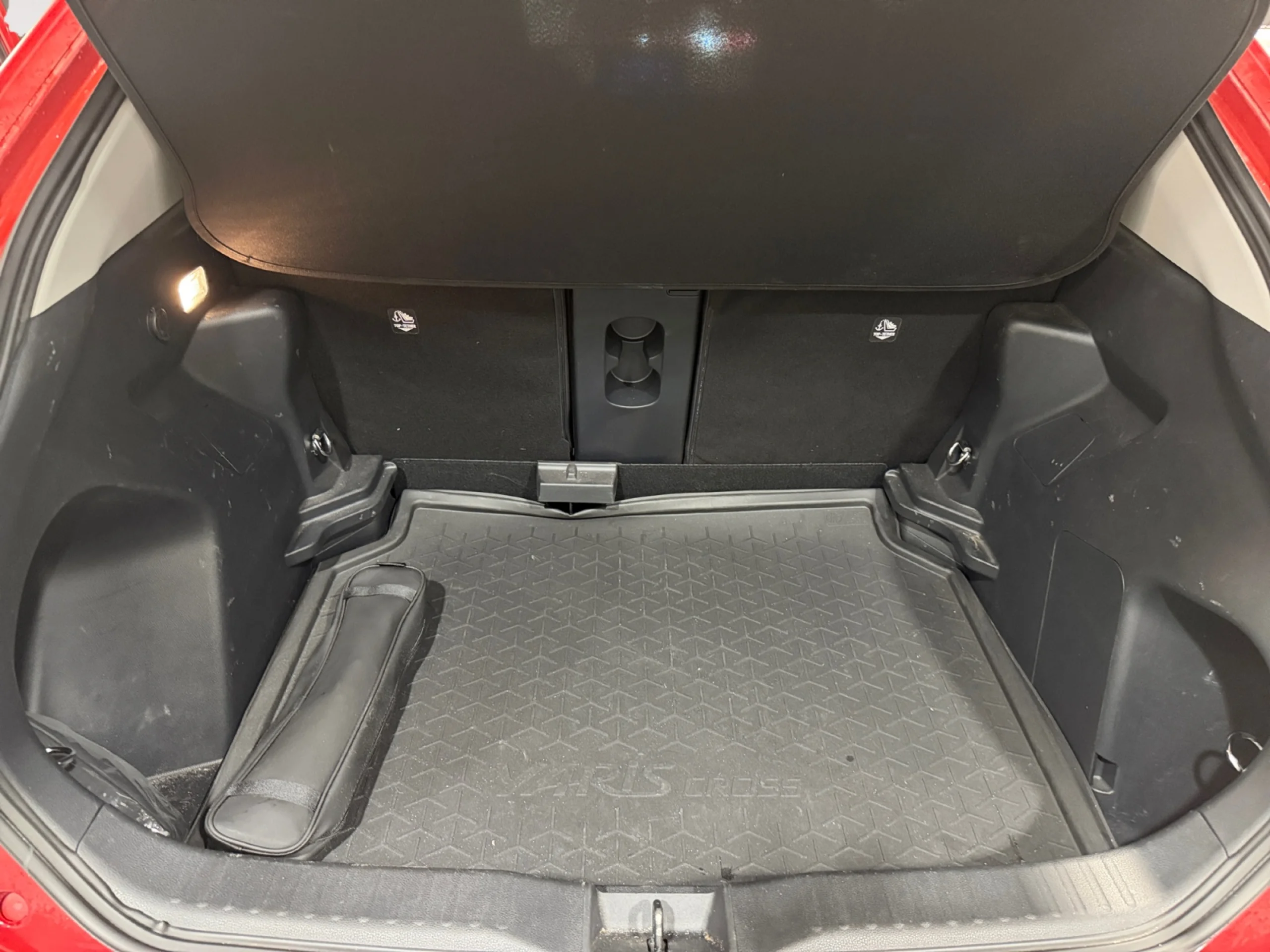 TOYOTA Yaris 1.5 120H STYLE - Foto 8