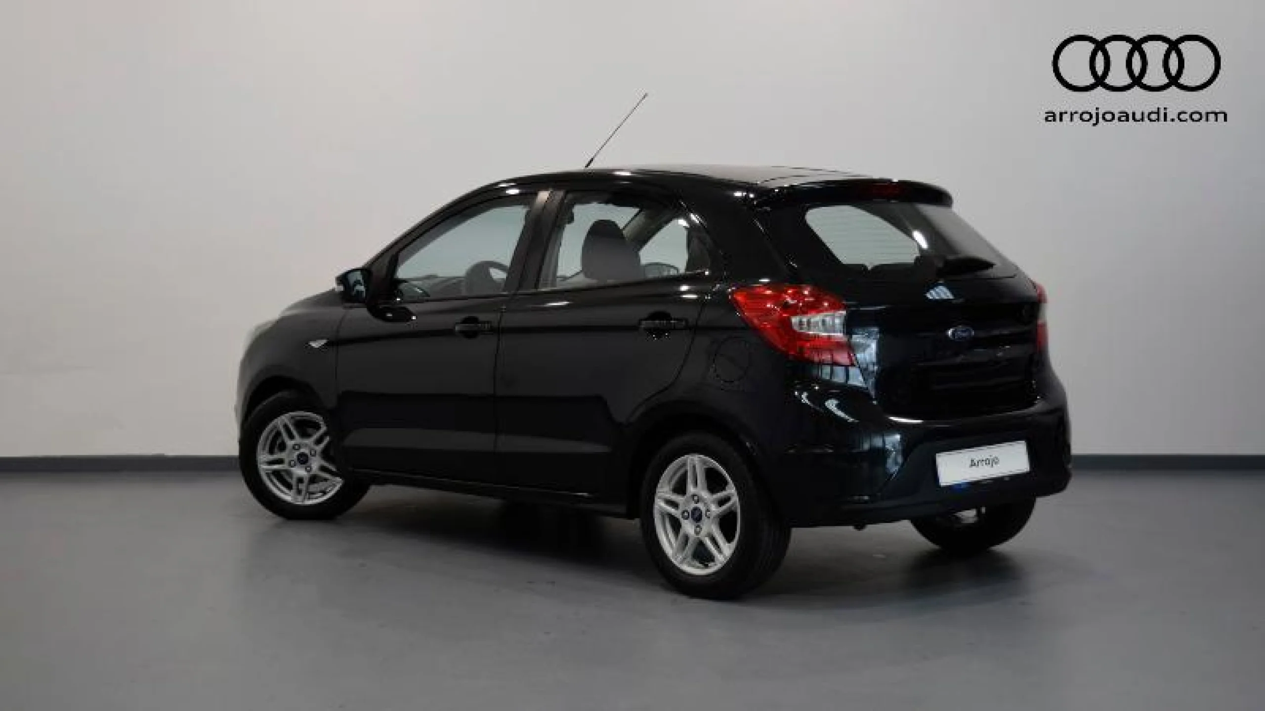 FORD Ka+ 1.2 TI VCT ESSENTIAL - Foto 2