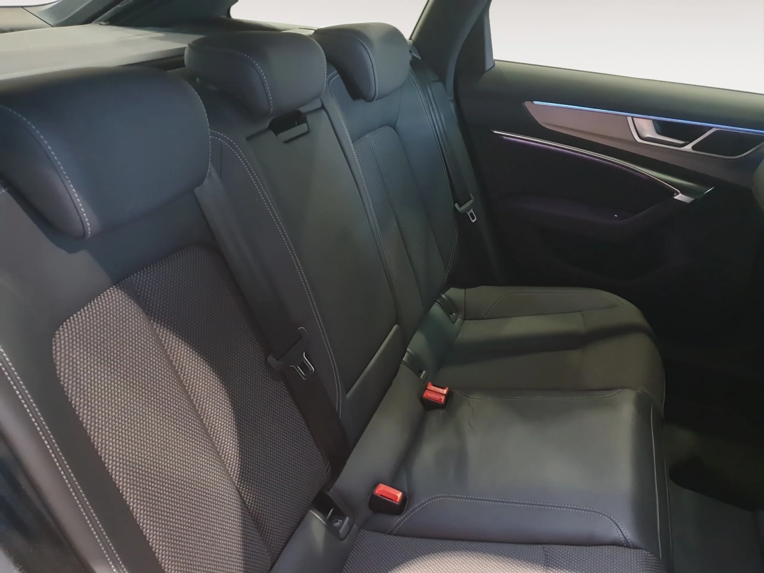 AUDI A6 AVANT B.LINE 40 TDI 150KW (204CV) S TRON - Foto 8