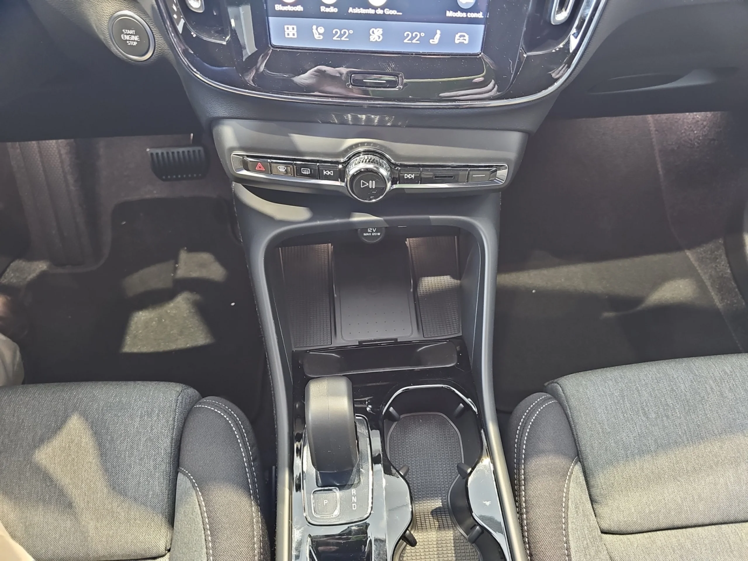 VOLVO XC40 2.0 B3 G BLACK EDITION PLUS AUTO - Foto 11