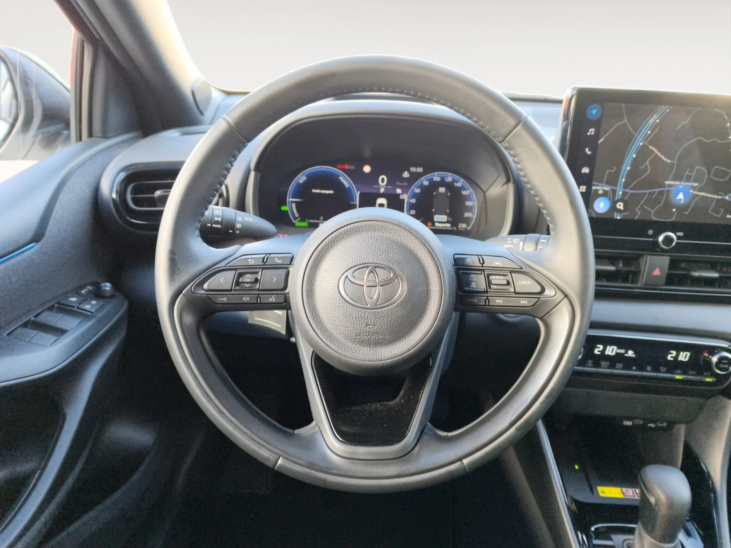 TOYOTA Yaris 1.5 130H PREMIERE EDITION - Foto 11