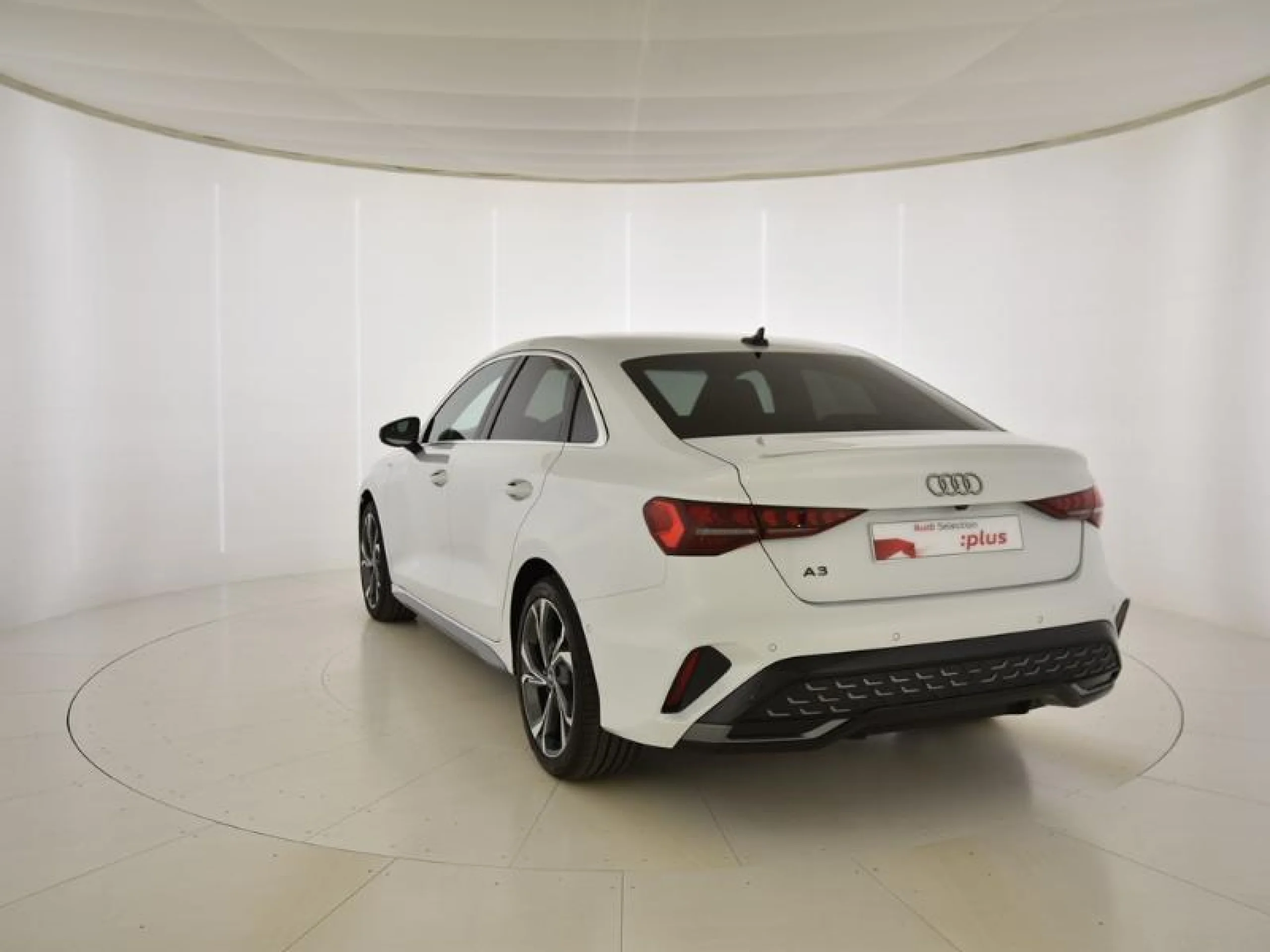 AUDI A3 SEDAN S LINE 35 TFSI 110KW (150CV) - Foto 2