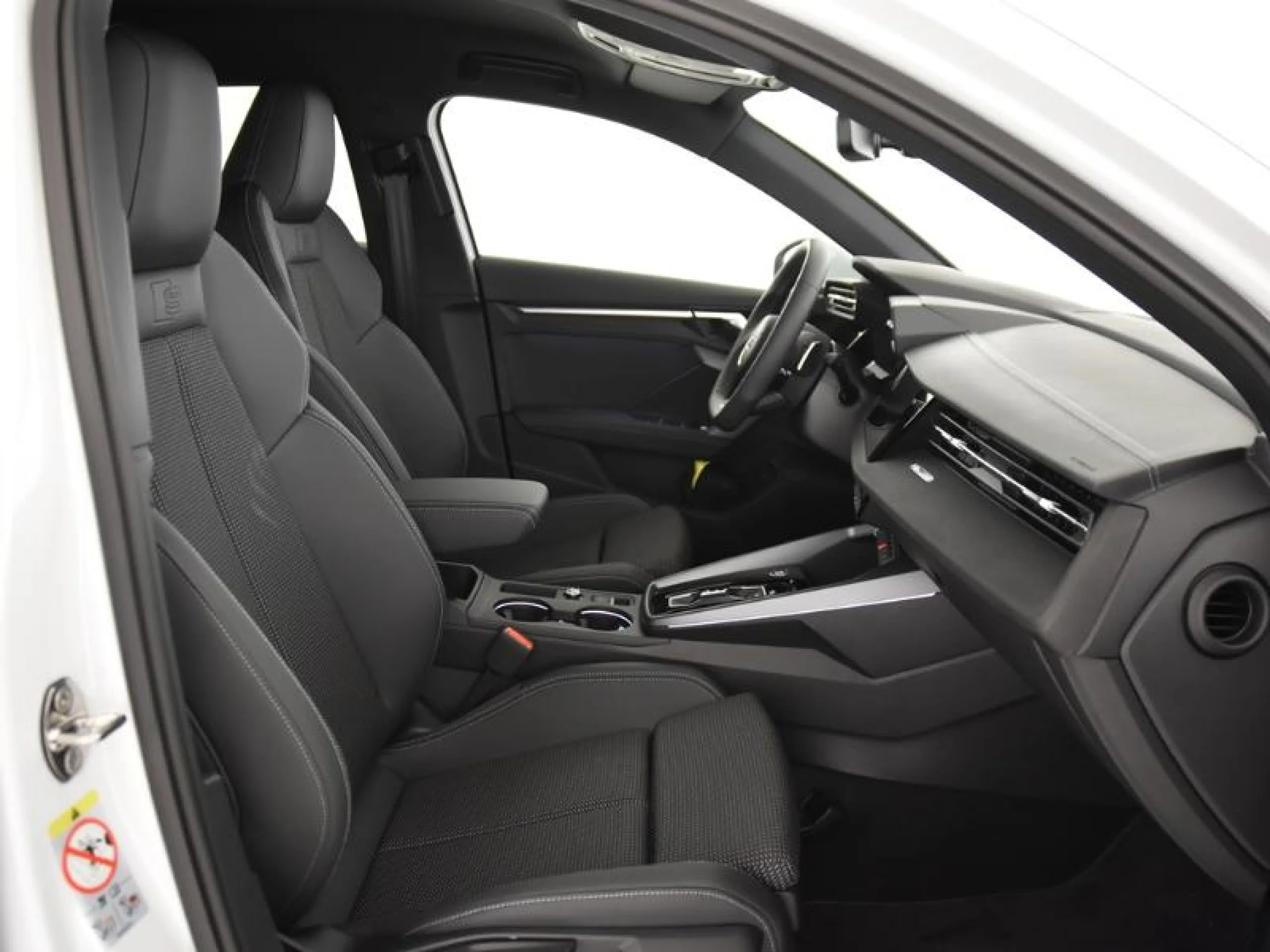 AUDI A3 SEDAN S LINE 35 TFSI 110KW (150CV) - Foto 5