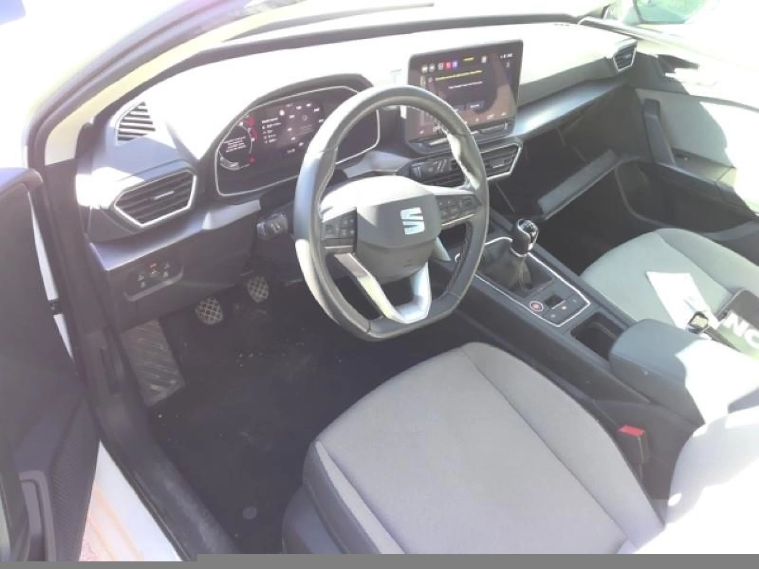 SEAT LEON 1.5 TSI 85KW S&S STYLE 25 ANIVERSARIO - Foto 6