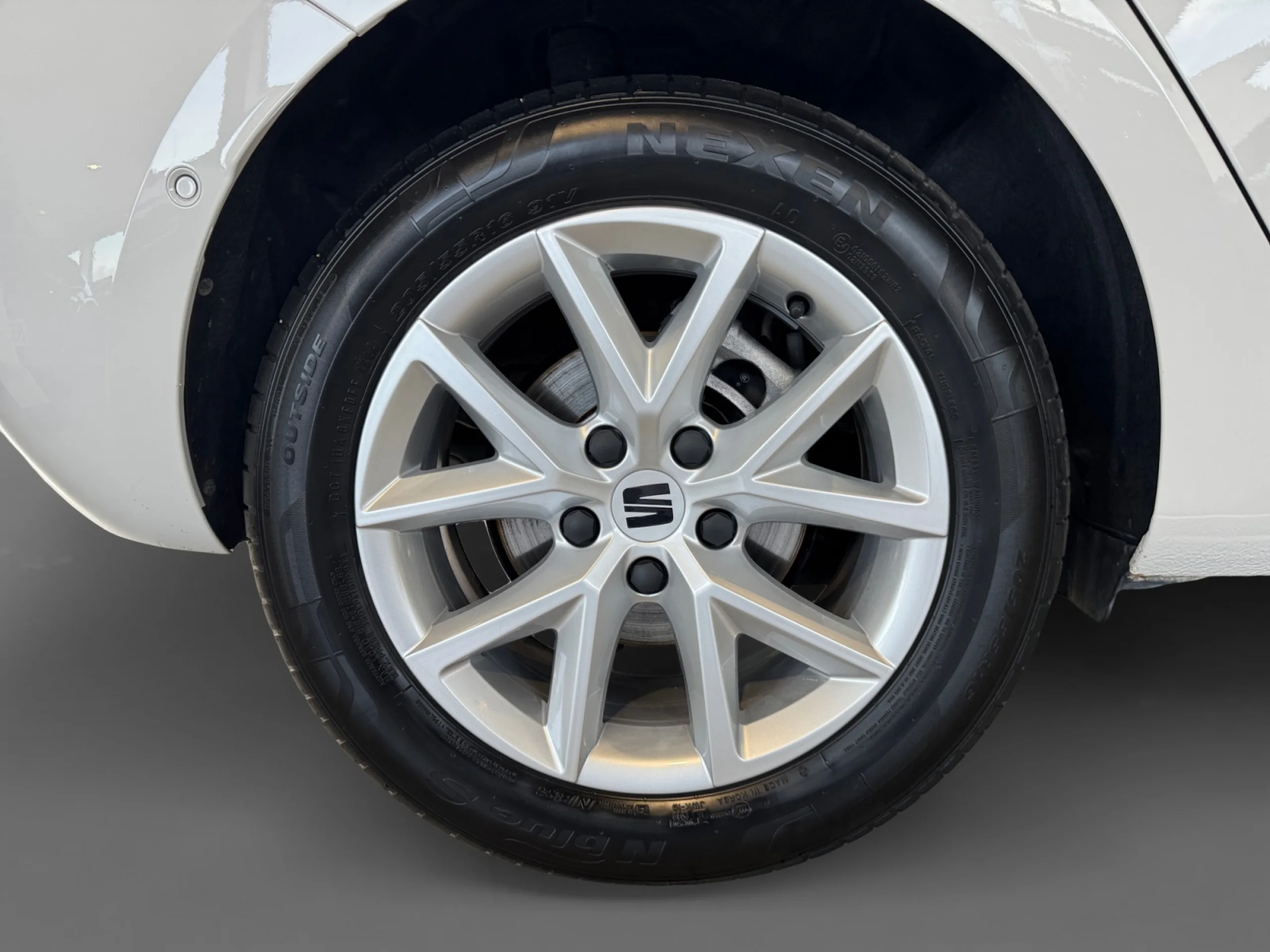 SEAT LEON 1.5 TSI 85KW S&S STYLE 25 ANIVERSARIO - Foto 9