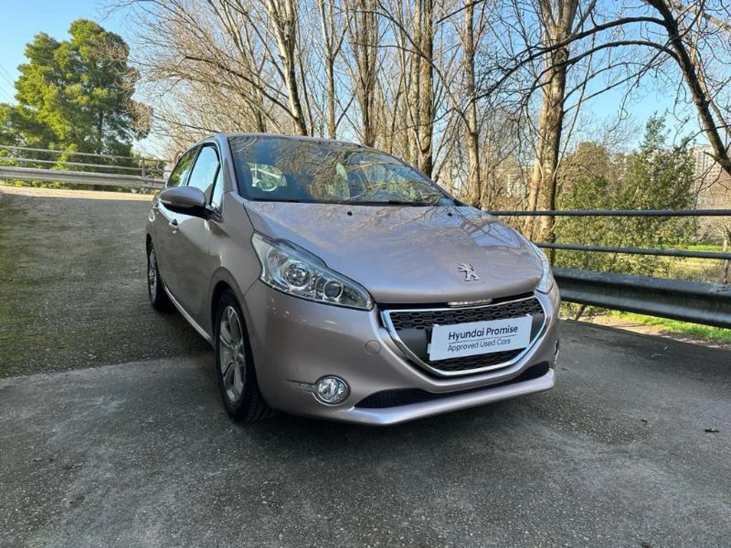 PEUGEOT 208 5P ALLURE 1.2 VTI 82 - Foto 1