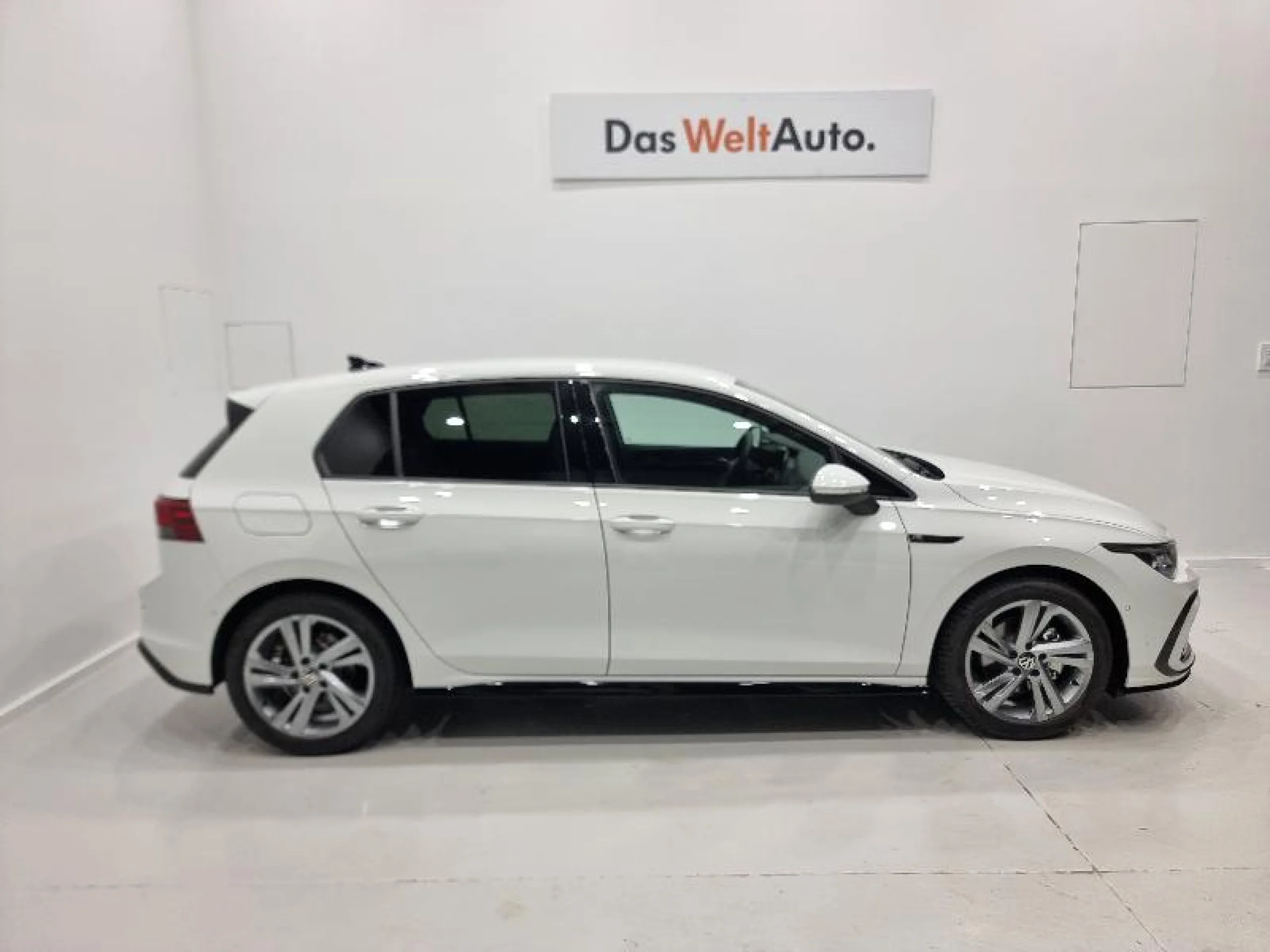 VOLKSWAGEN GOLF R LINE 1.5 TSI 96KW (130CV) - Foto 3