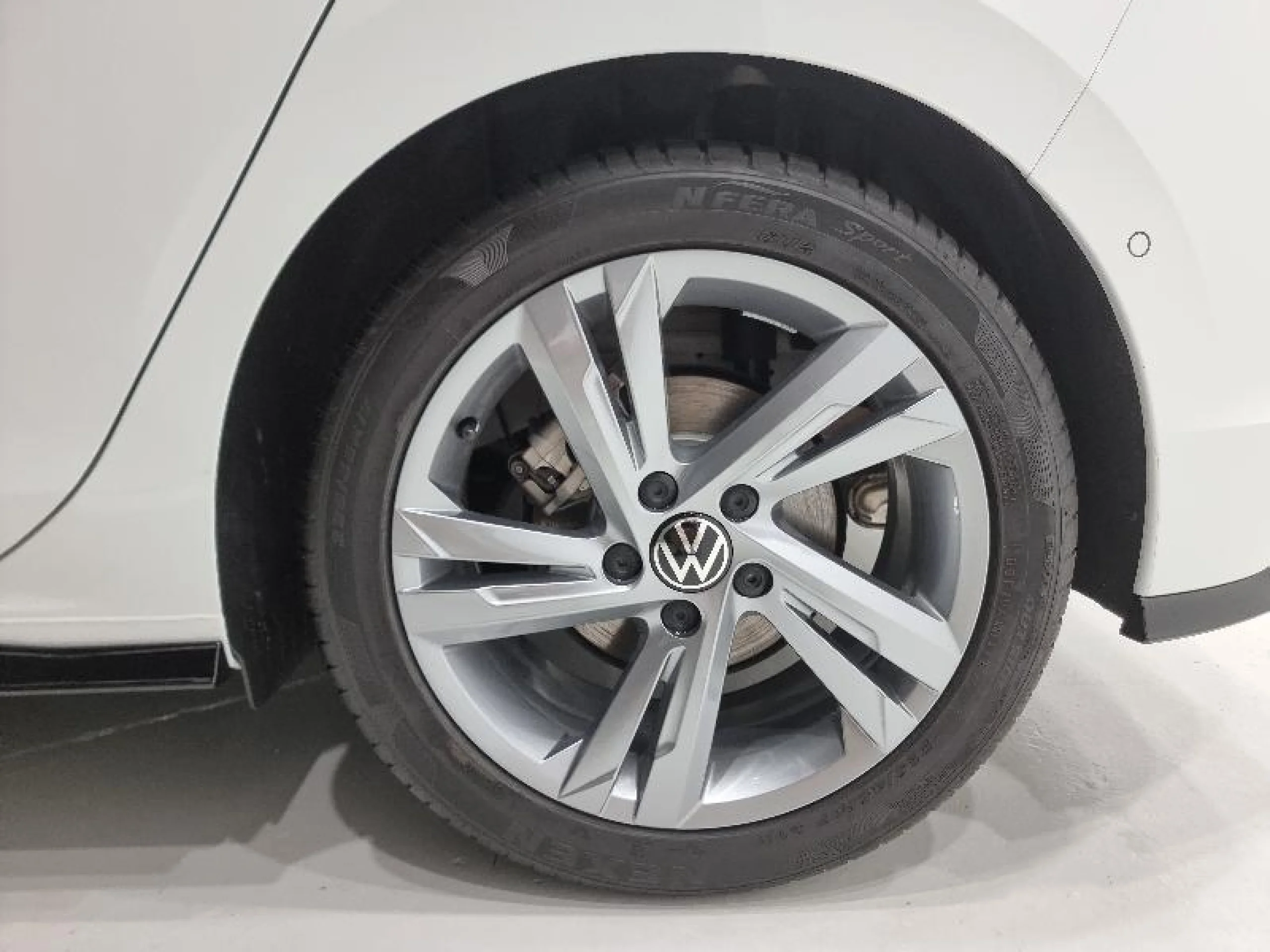 VOLKSWAGEN GOLF R LINE 1.5 TSI 96KW (130CV) - Foto 8
