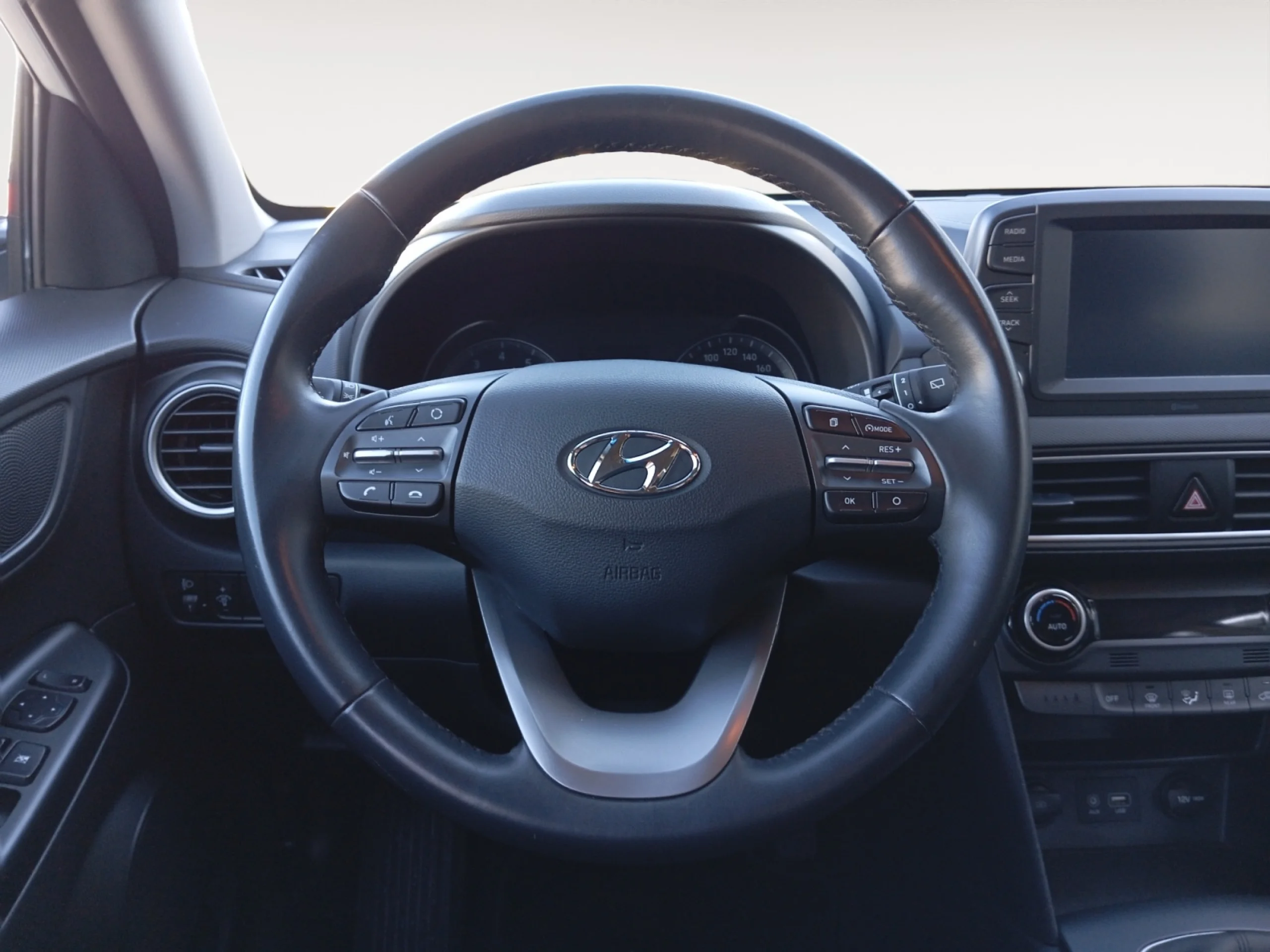 HYUNDAI KONA 1.0 TGDI KLASS 4X2 - Foto 11