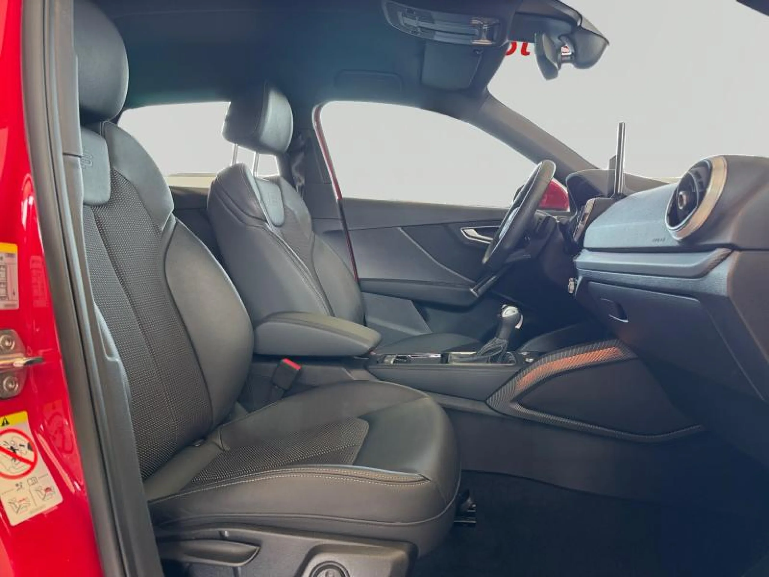 AUDI Q2 ADRENALIN 35 TFSI 110KW (150CV) S TRONIC - Foto 7