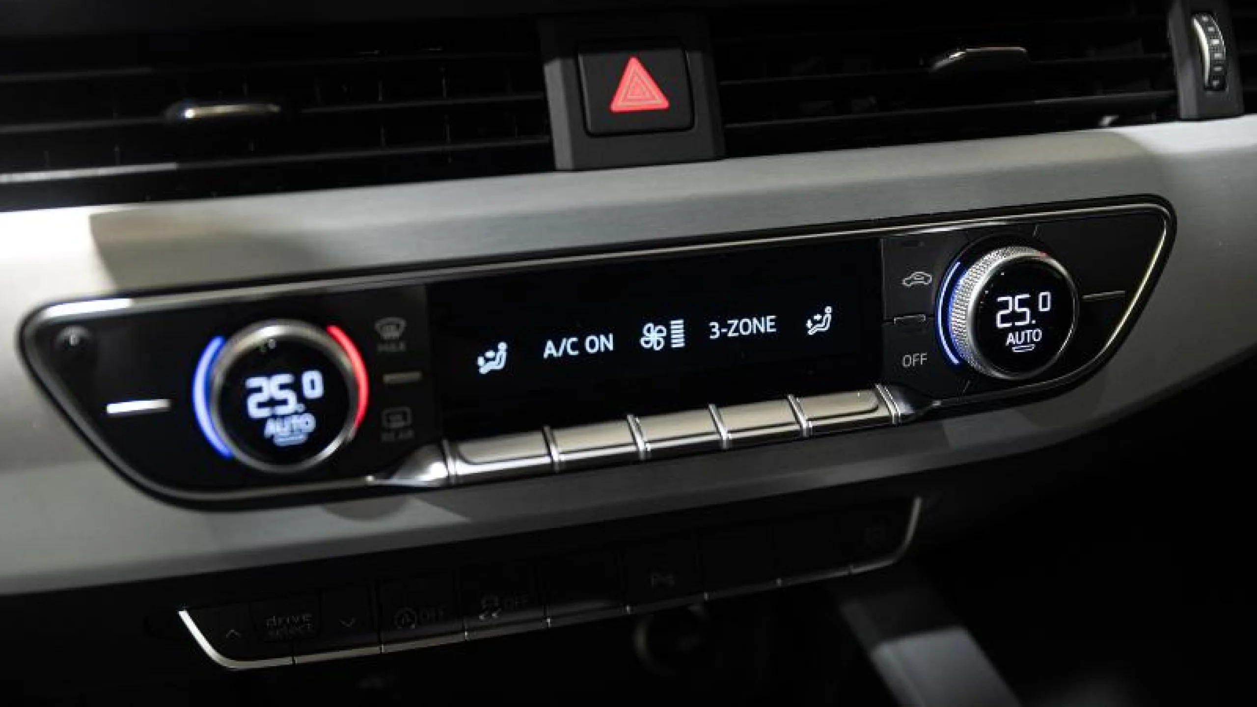 AUDI A4 AVANT S LINE 35 TDI 120KW S TRONIC - Foto 16