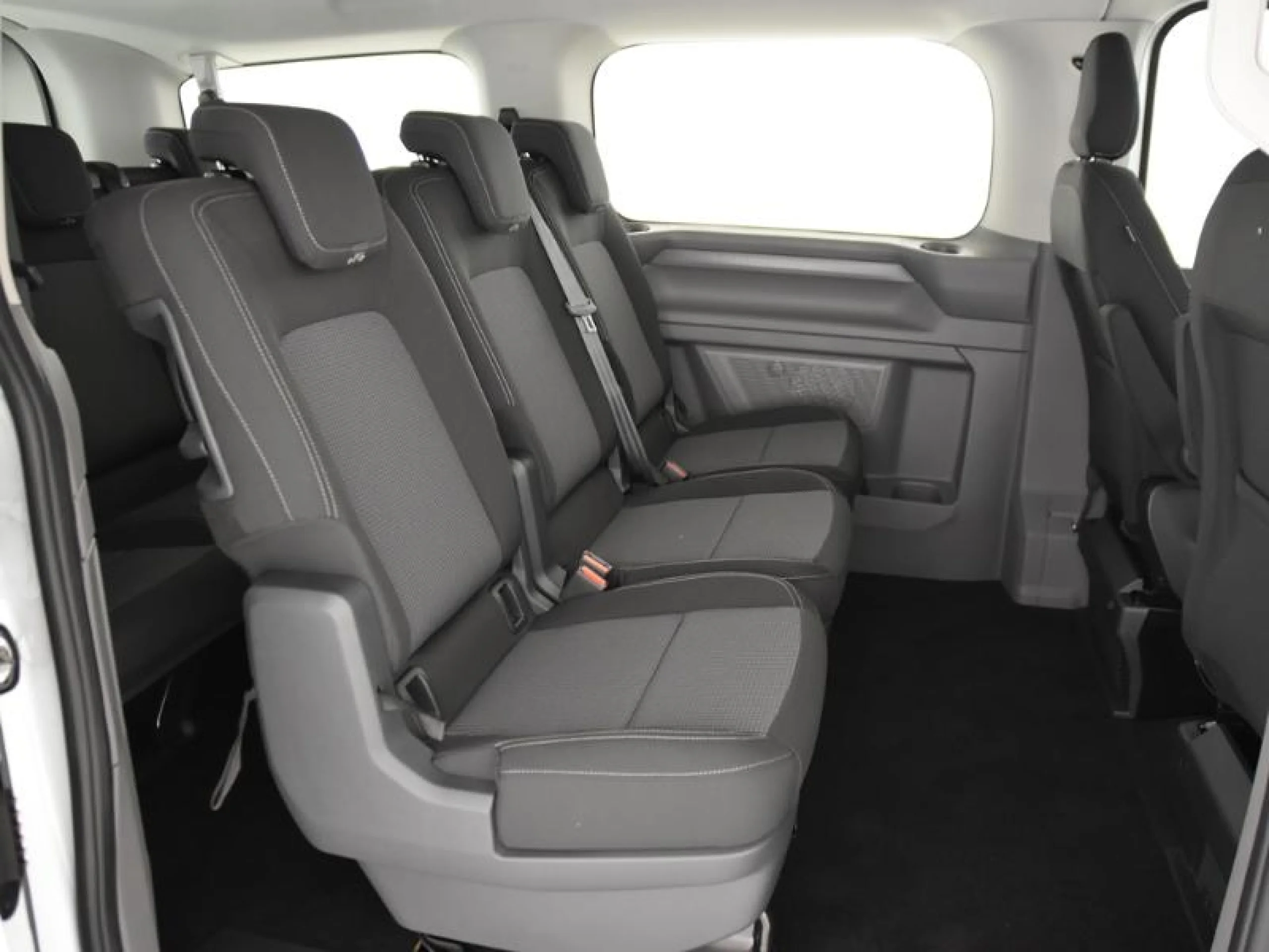 VW COMERCIALES CARAVELLE CARAVELLE   CARAVELLE  BATALLA CORTA  2.5 EHYBRID 171 KW (232 CV) CVT AUT. - Foto 6