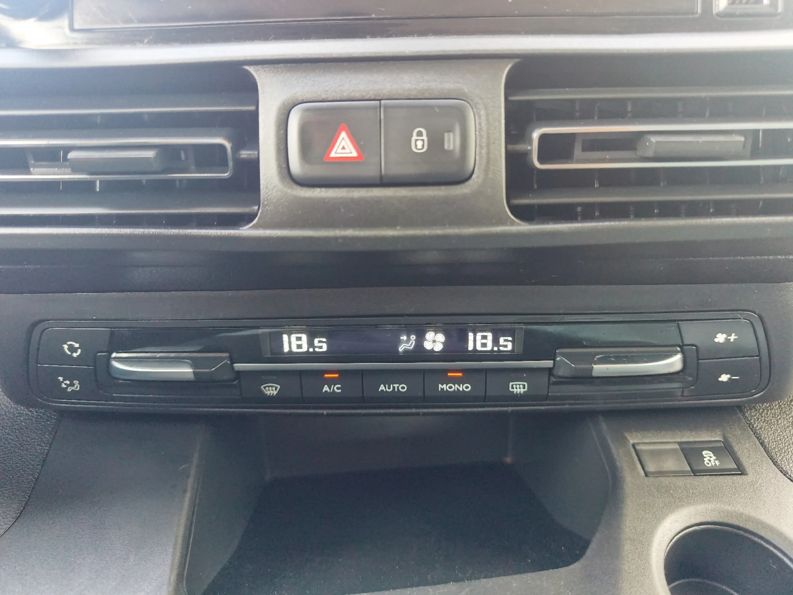 CITROEN BERLINGO BERLINGO XL BLUEHDI 100CV FEEL - Foto 13