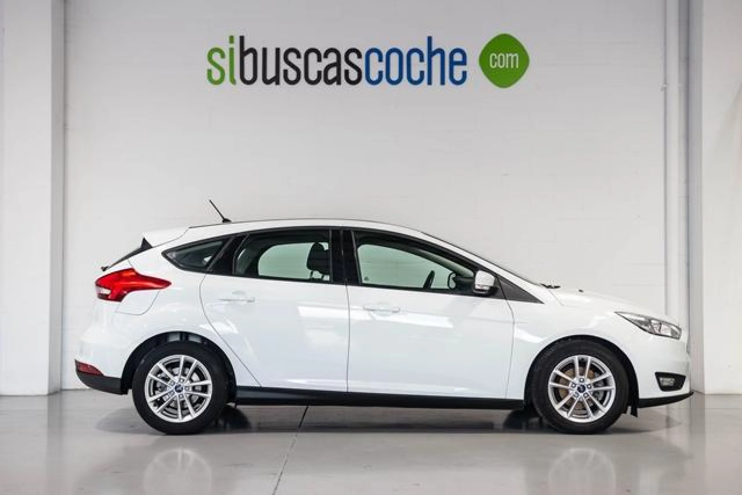 FORD FOCUS 1.5 TDCI 88KW TREND+ - Foto 3