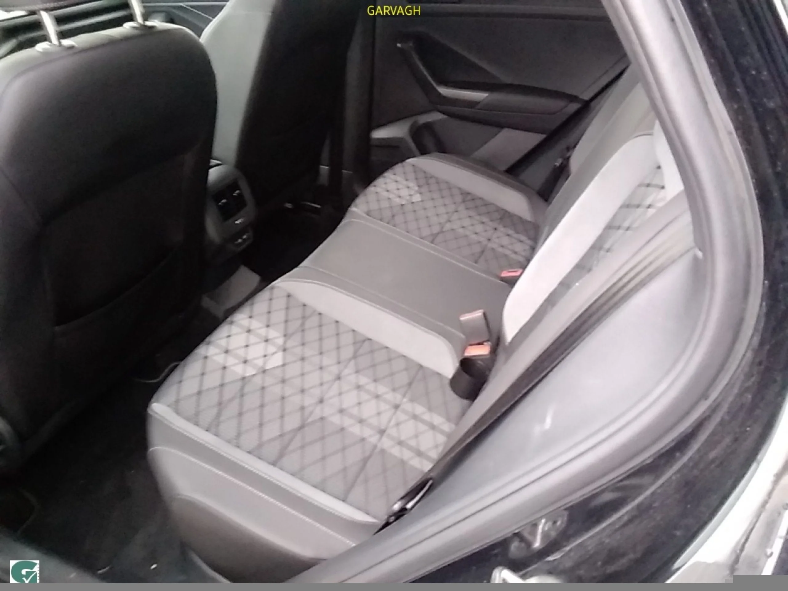 VOLKSWAGEN T ROC R LINE 1.5 TSI 110KW (150CV) DSG - Foto 6