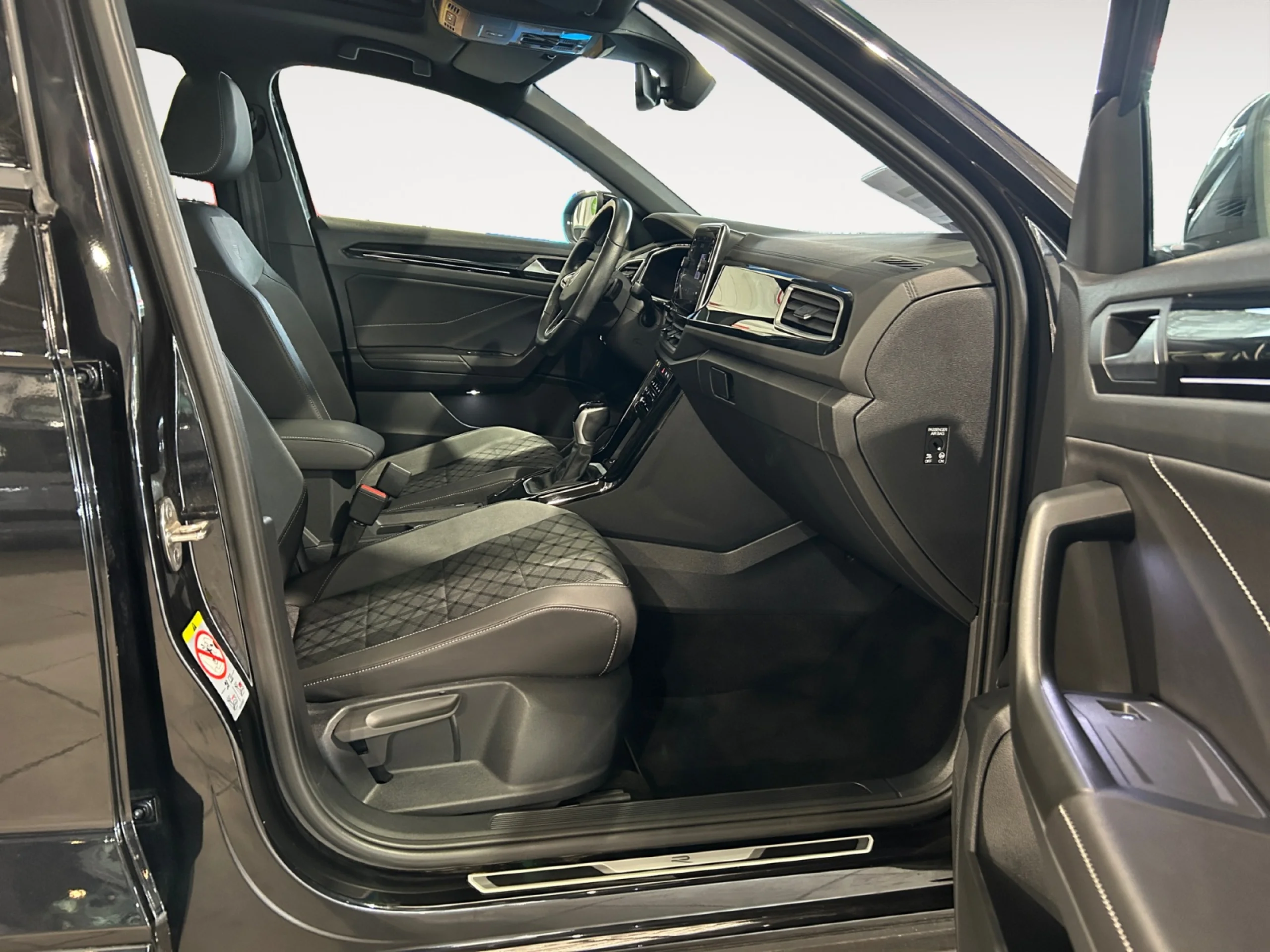 VOLKSWAGEN T ROC R LINE 1.5 TSI 110KW (150CV) DSG - Foto 5