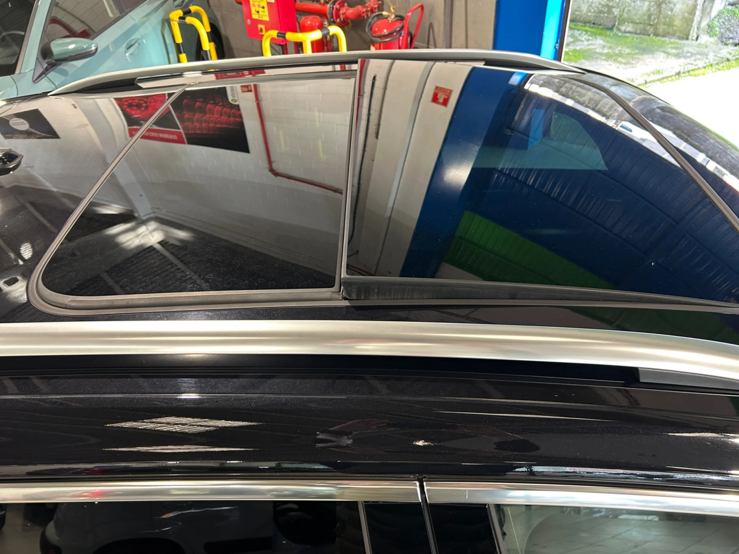 VOLKSWAGEN T ROC R LINE 1.5 TSI 110KW (150CV) DSG - Foto 13