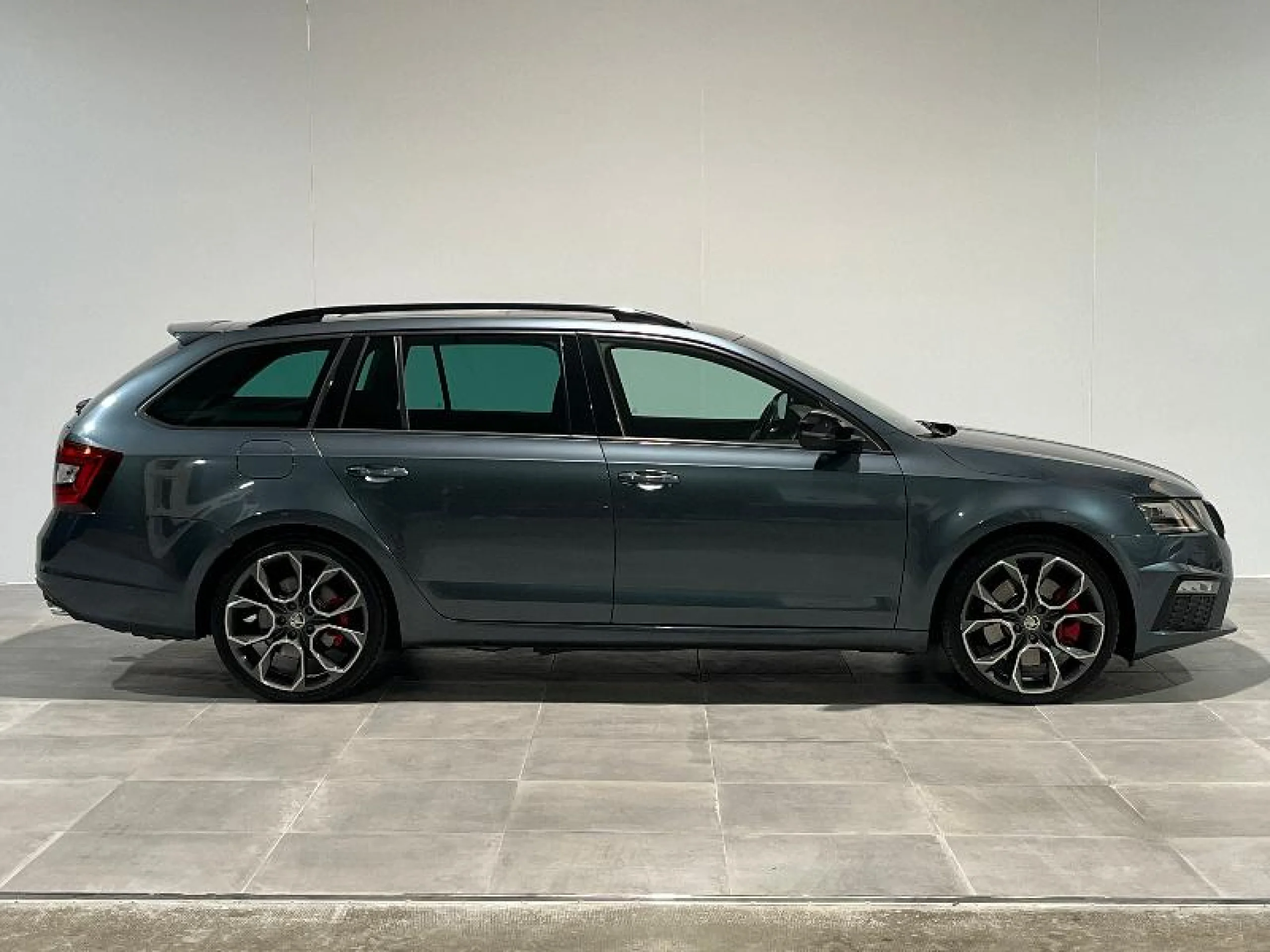 SKODA OCTAVIA COMBI 2.0 TSI 180KW (245CV) DSG RS - Foto 3