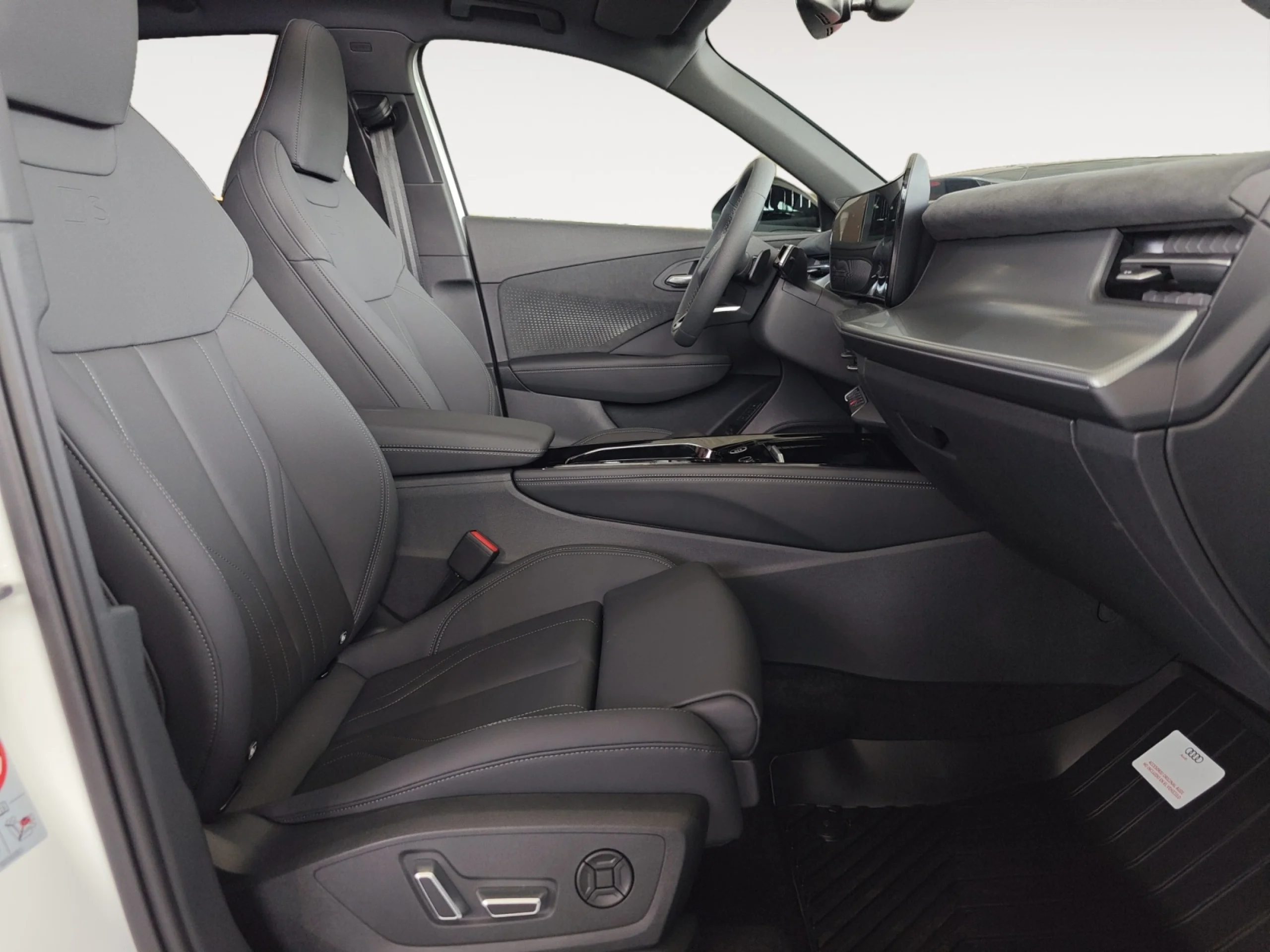AUDI Q3 BLACK LINE TDI 110 KW S TRONIC - Foto 5
