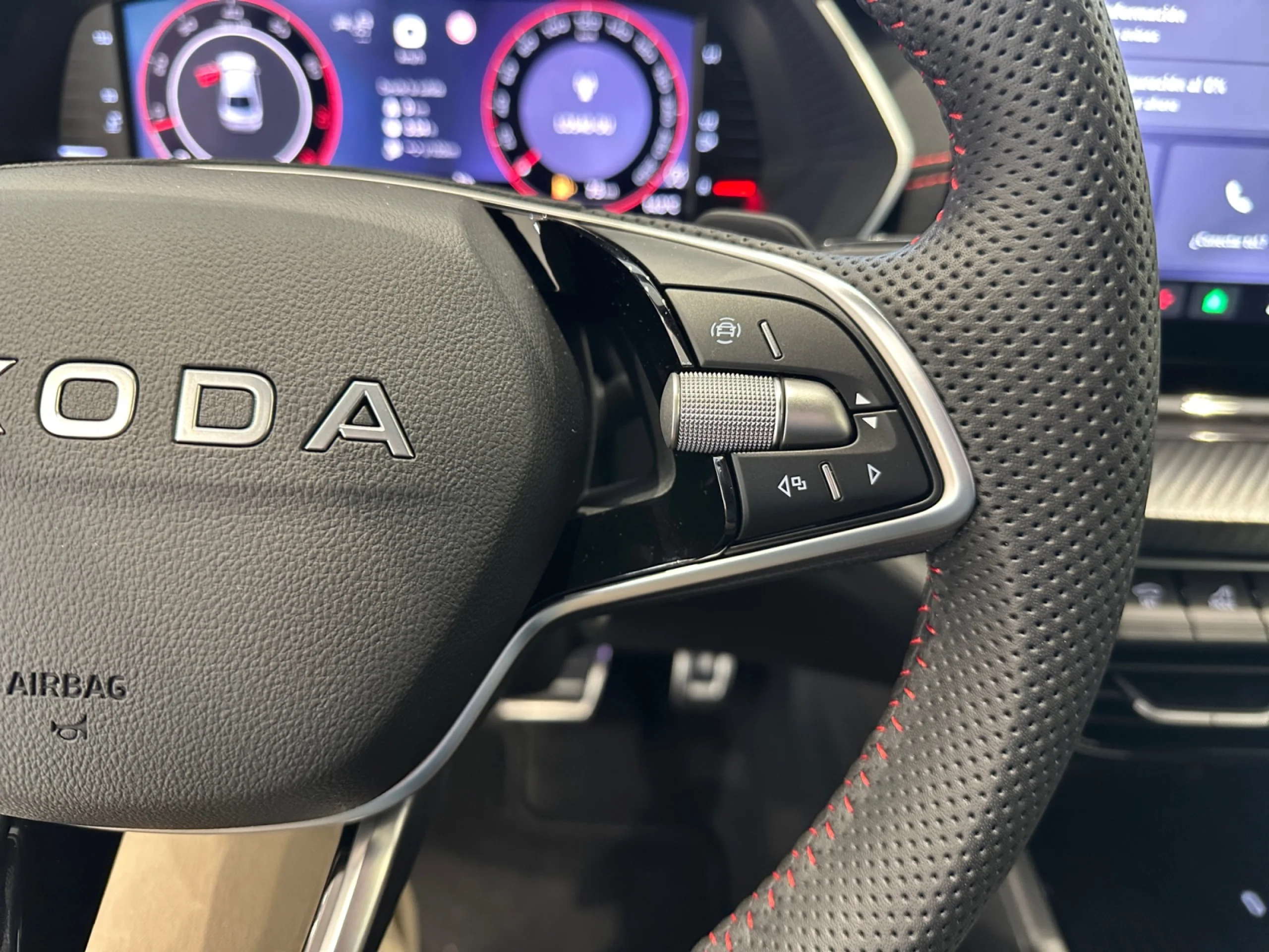 SKODA OCTAVIA 2.0 TSI 195 KW (265CV) DSG RS - Foto 10