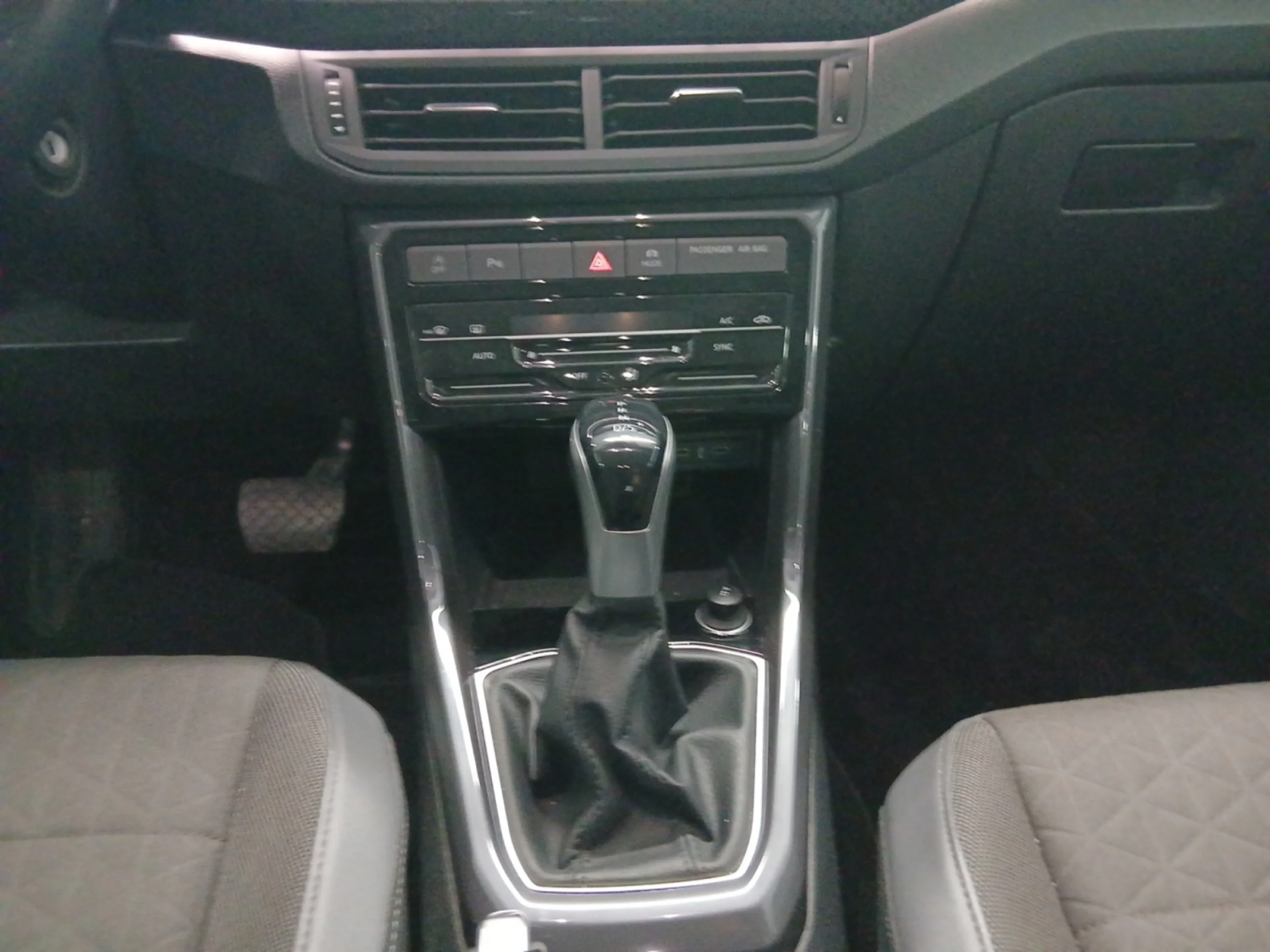 VOLKSWAGEN T CROSS SPORT 1.0 TSI 81KW (110CV) - Foto 20
