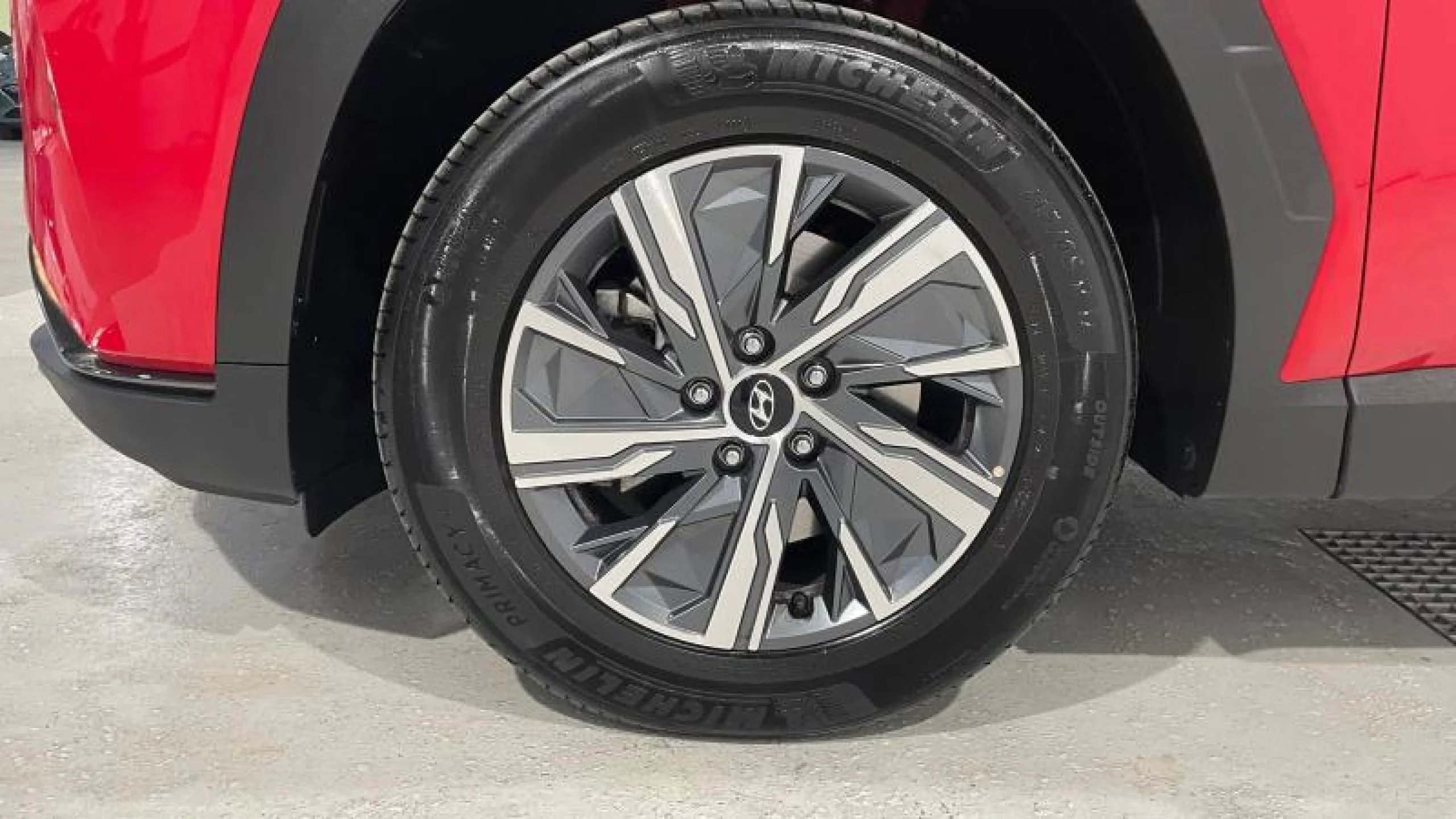 HYUNDAI TUCSON 1.6 CRDI 100KW (136CV) 48V MAXX - Foto 3