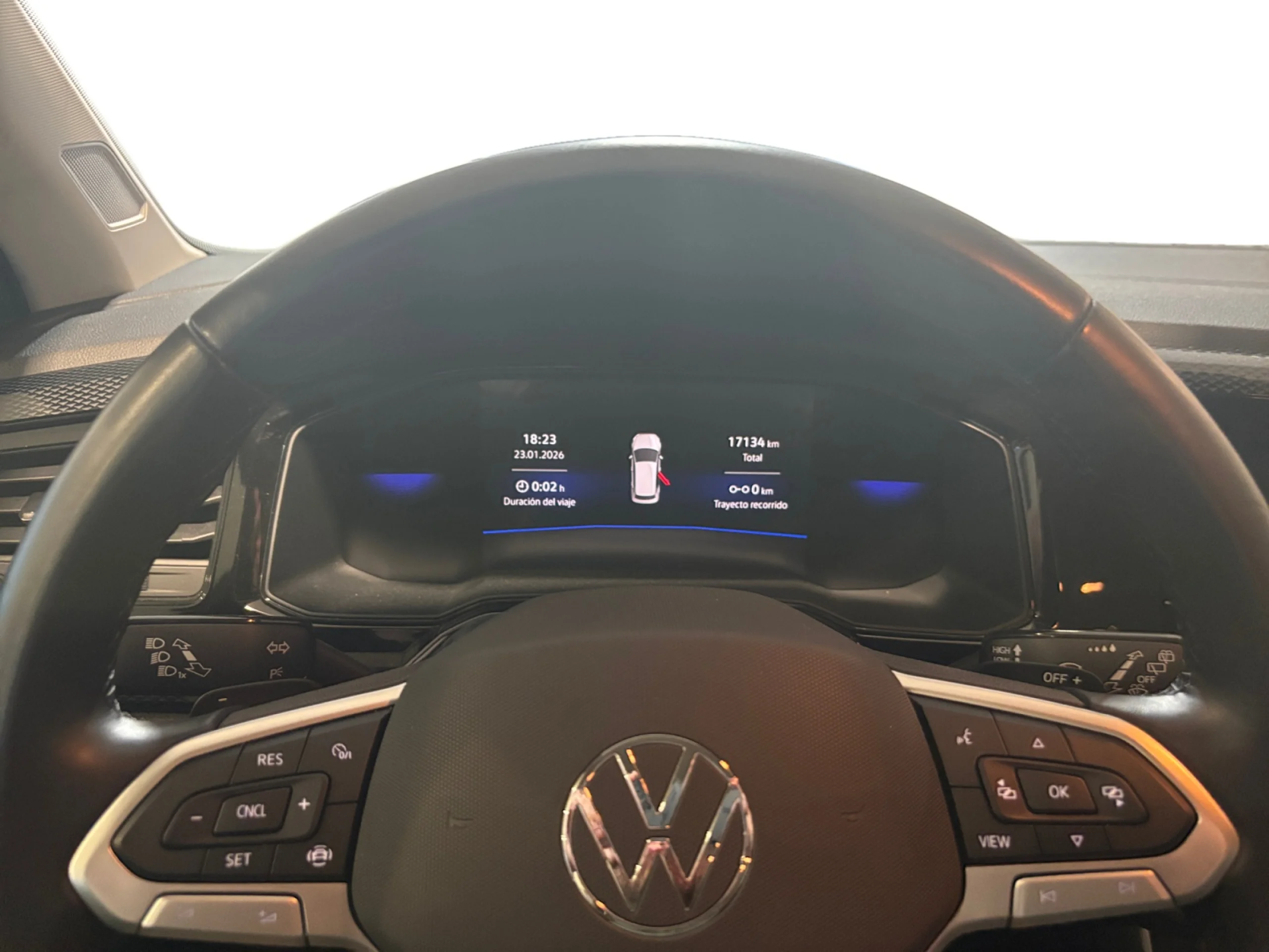 VOLKSWAGEN POLO LIFE 1.0 TSI 70KW (95CV) DSG - Foto 9