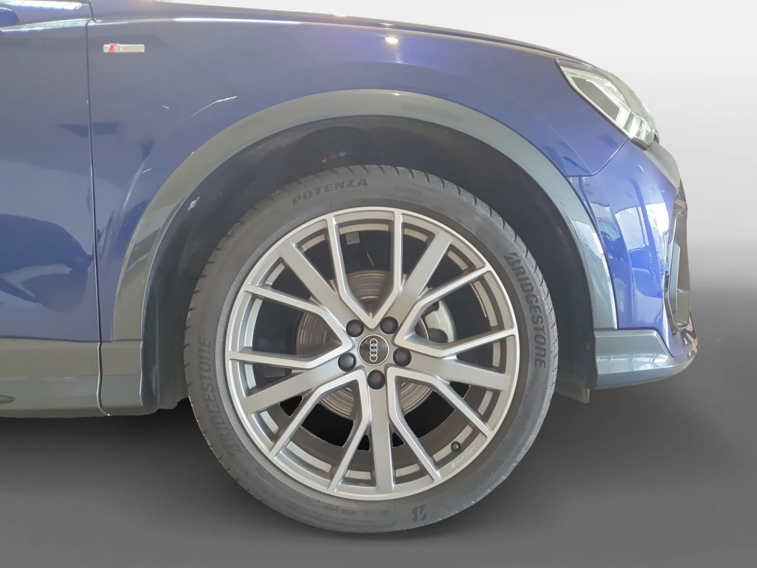 AUDI Q3 BLACK LINE 35 TDI 110KW (150CV) S TRONIC - Foto 11