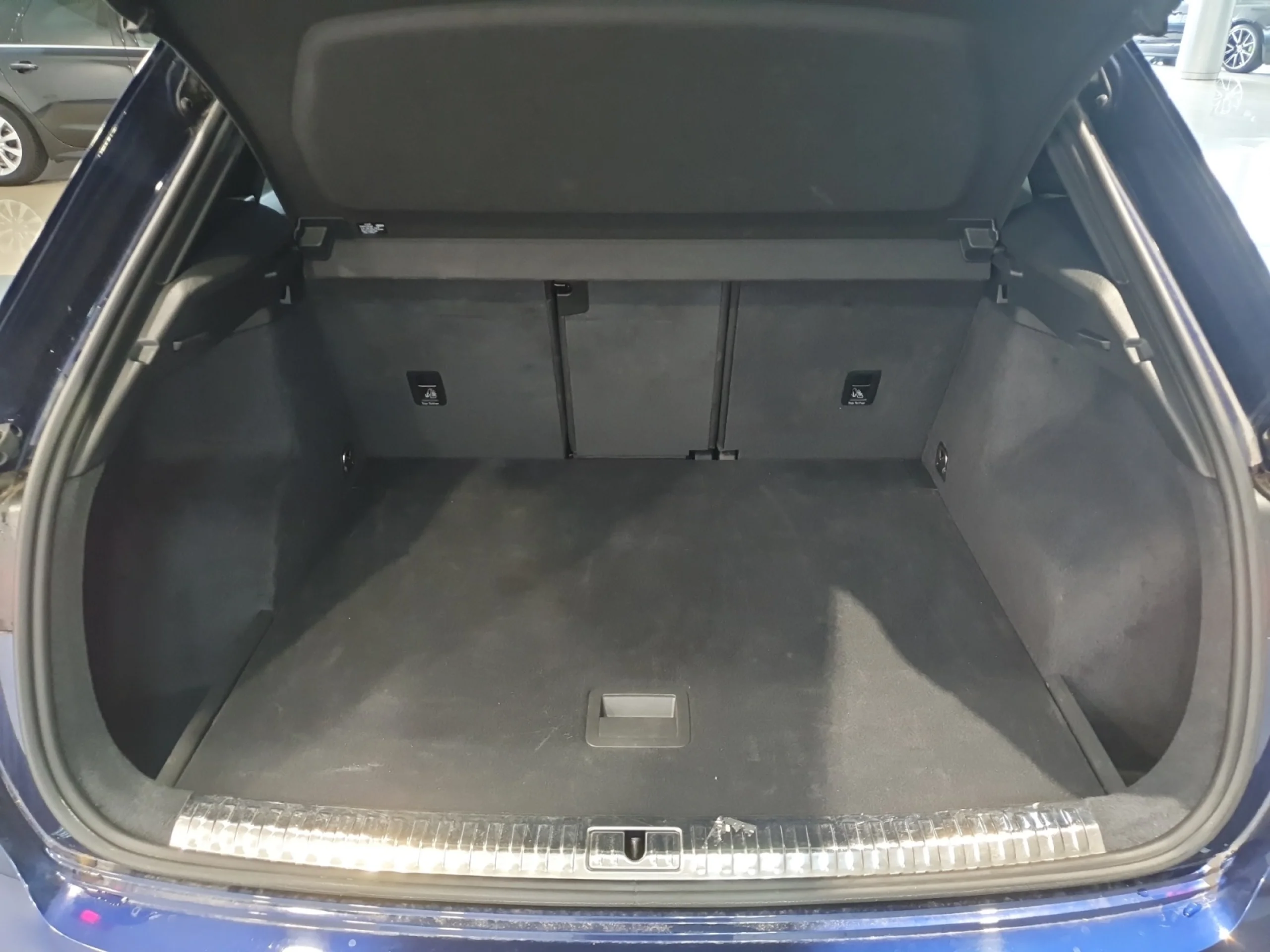 AUDI Q3 BLACK LINE 35 TDI 110KW (150CV) S TRONIC - Foto 16