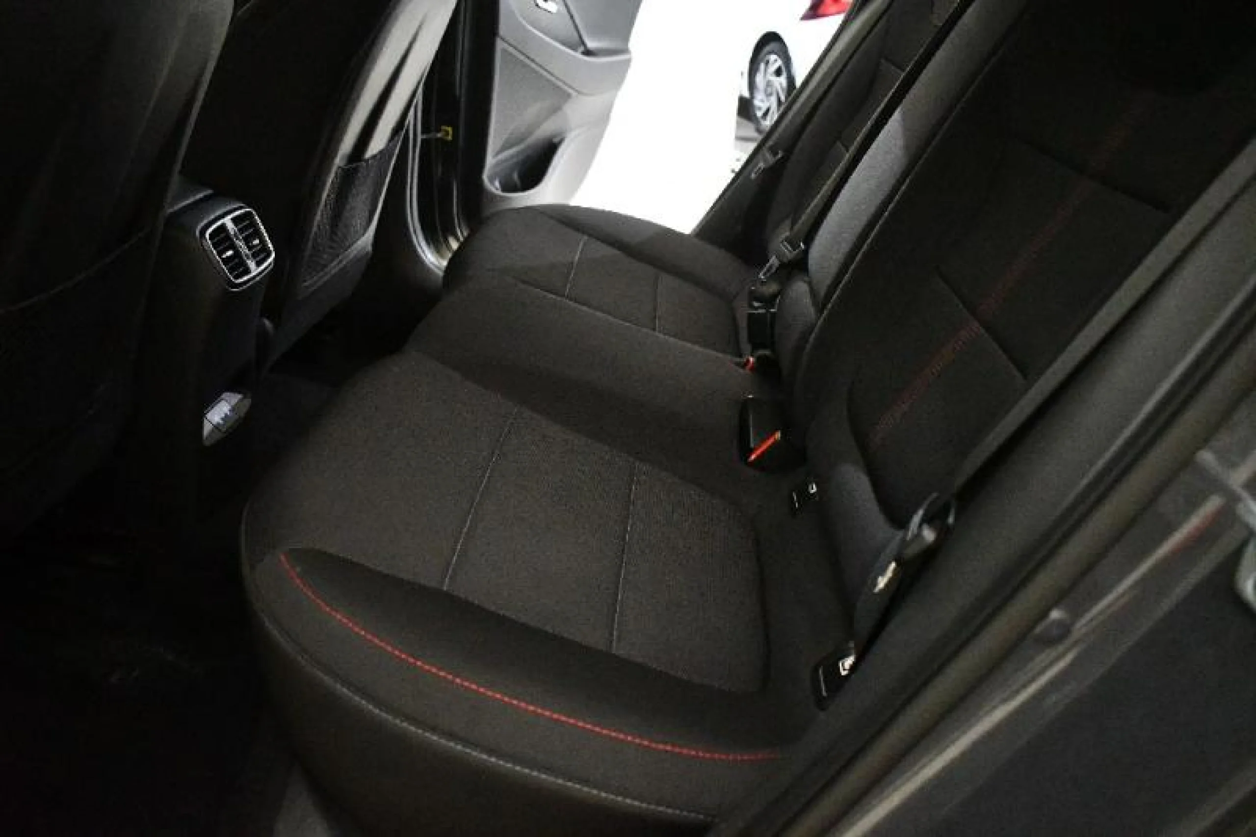 HYUNDAI I30 1.0 TGDI N LINE SE - Foto 9