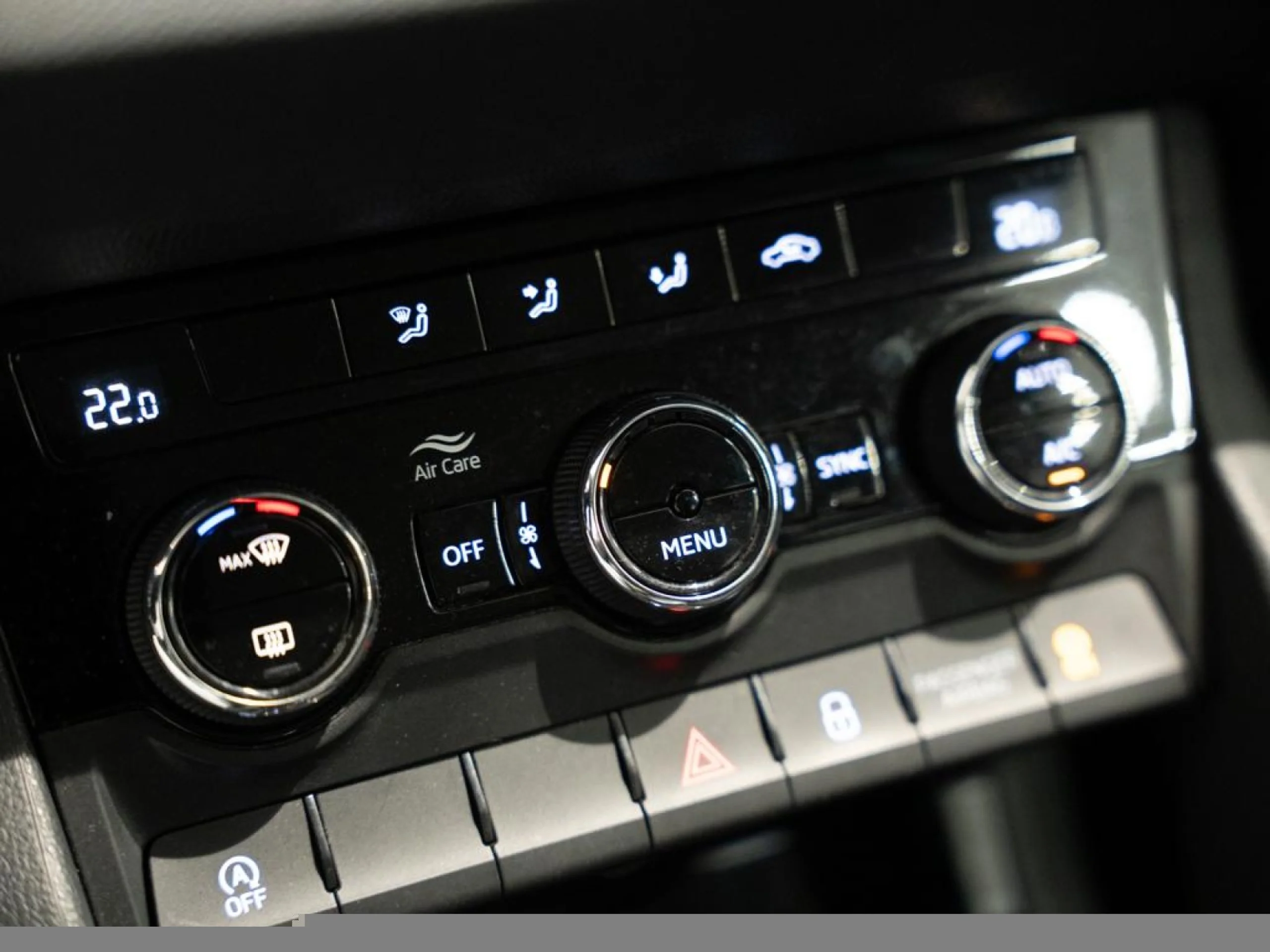 SKODA KAROQ 1.5 TSI 110KW (150CV) DSG ACT AMBITION - Foto 14