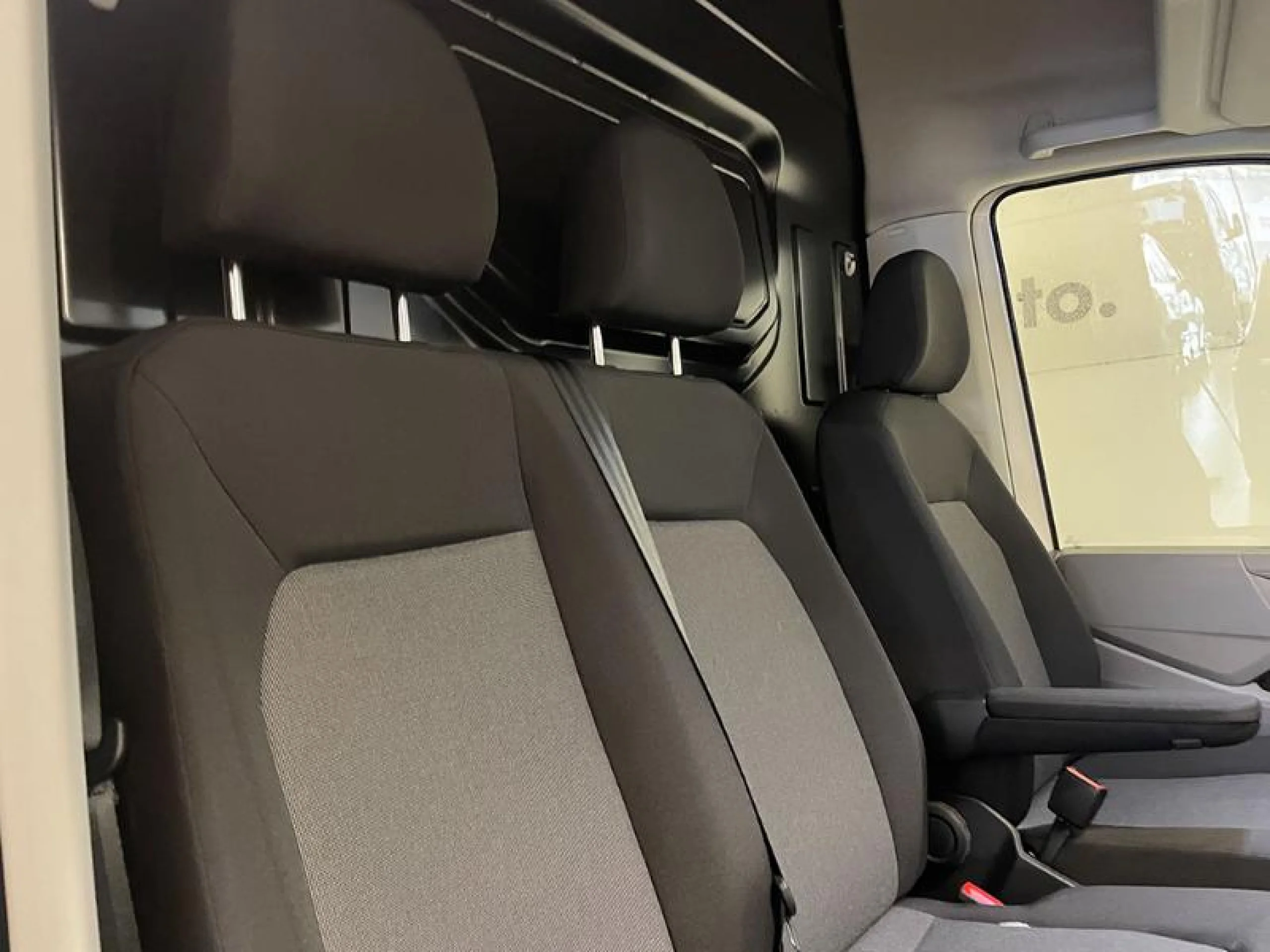 VW COMERCIALES Crafter CRAFTER  35 FURG N  BATALLA MEDIA L3H2 2.0 TDI FWD 103 KW (140 CV) 6 VEL. 3500 KG - Foto 6