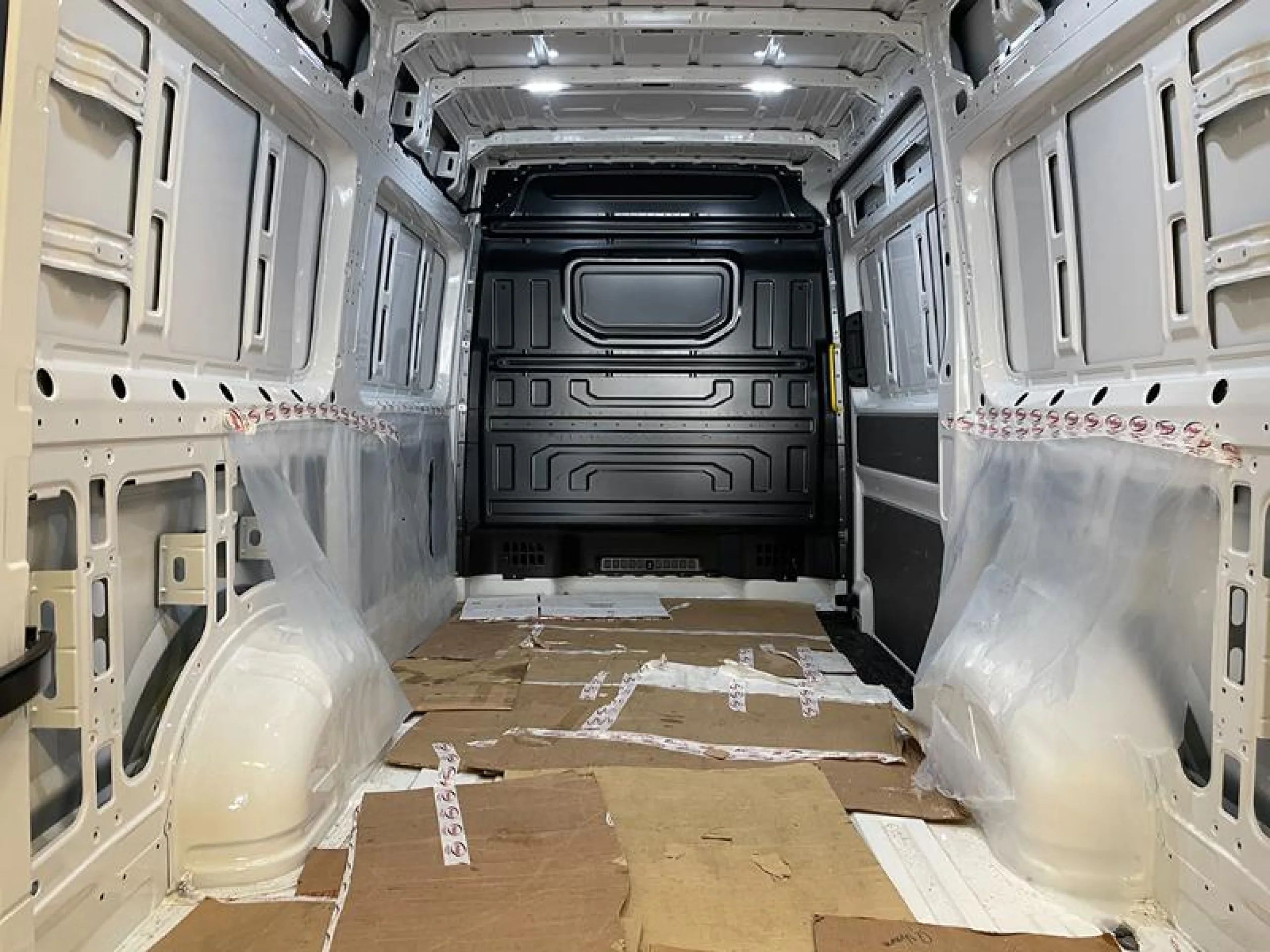 VW COMERCIALES Crafter CRAFTER  35 FURG N  BATALLA MEDIA L3H2 2.0 TDI FWD 103 KW (140 CV) 6 VEL. 3500 KG - Foto 7