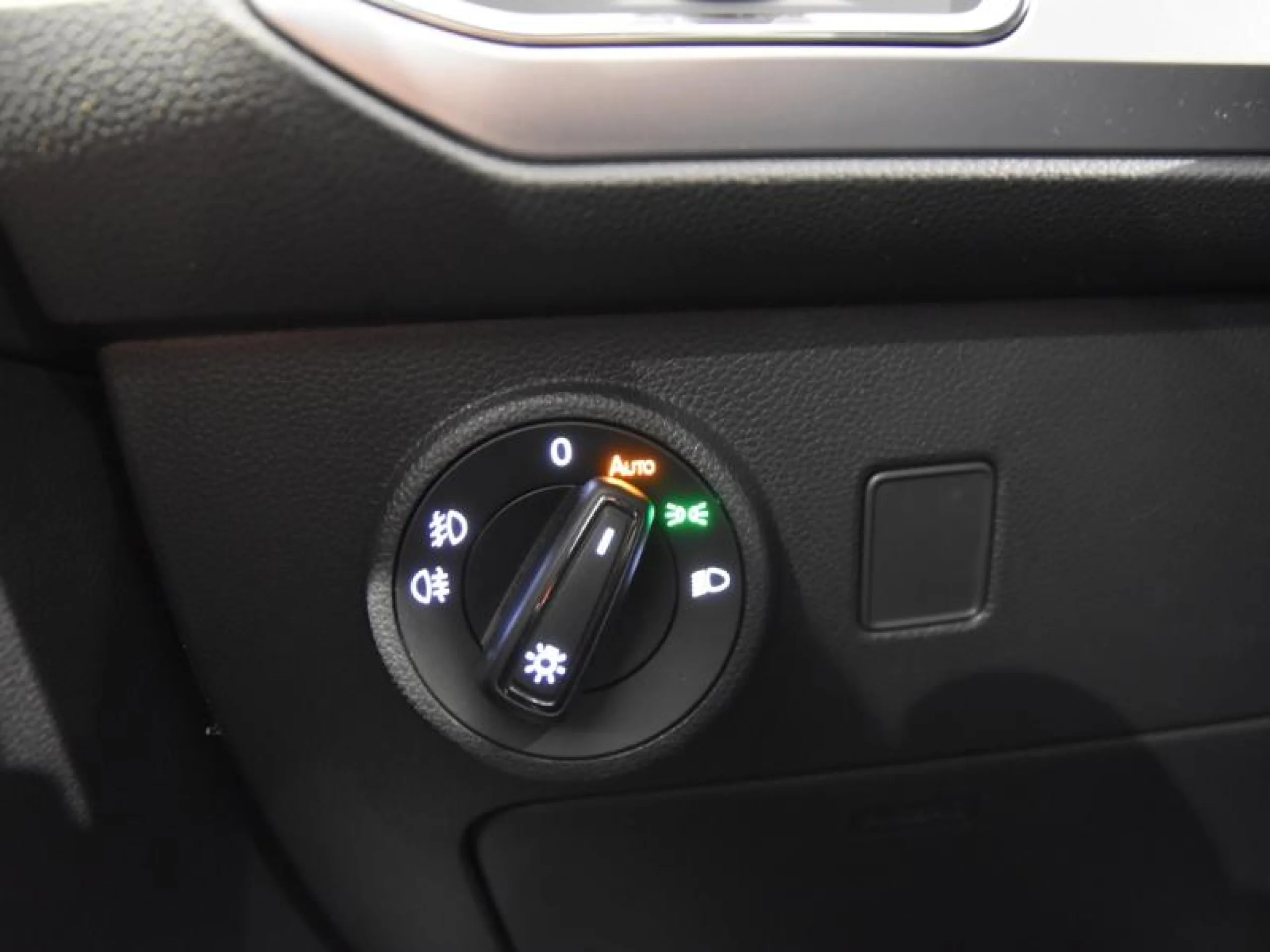 SEAT ATECA 1.5 TSI 110KW (150CV) FR SPECIAL EDITION - Foto 19